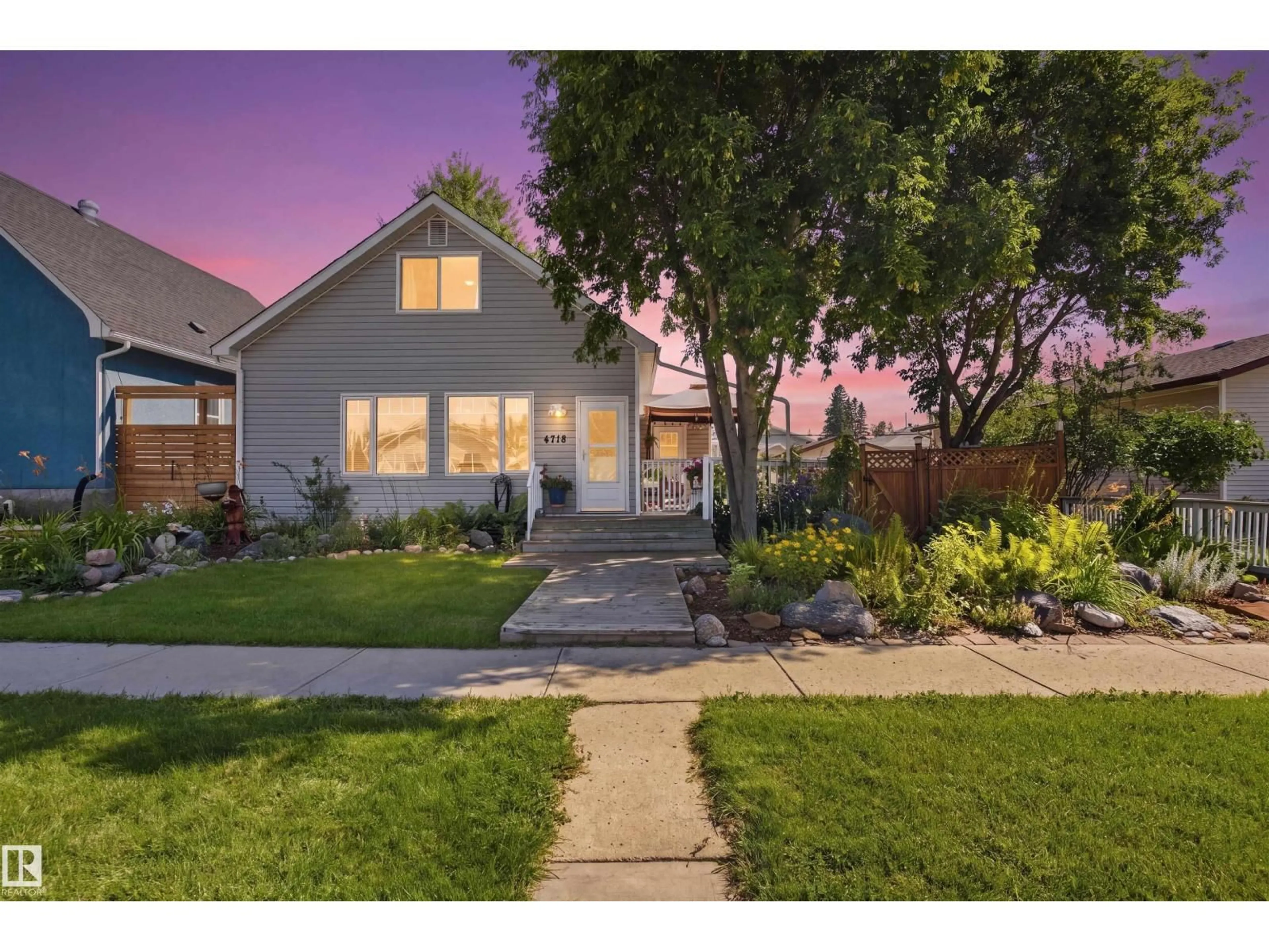 A pic from outside/outdoor area/front of a property/back of a property/a pic from drone, street for 4718 49 ST, Athabasca Town Alberta T9S1R1