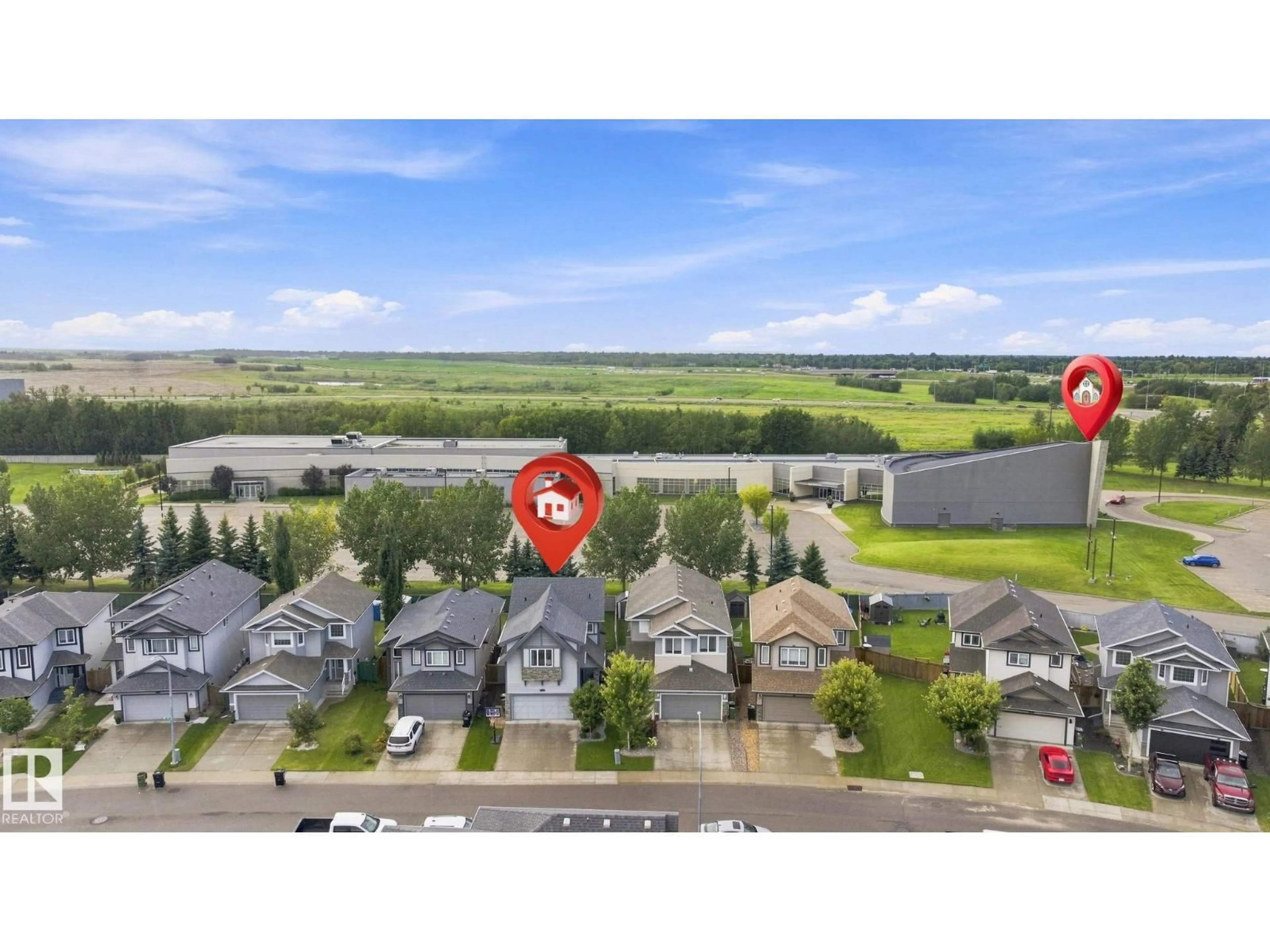 A pic from outside/outdoor area/front of a property/back of a property/a pic from drone, unknown for NW - 16512 140 ST, Edmonton Alberta T6V0K7