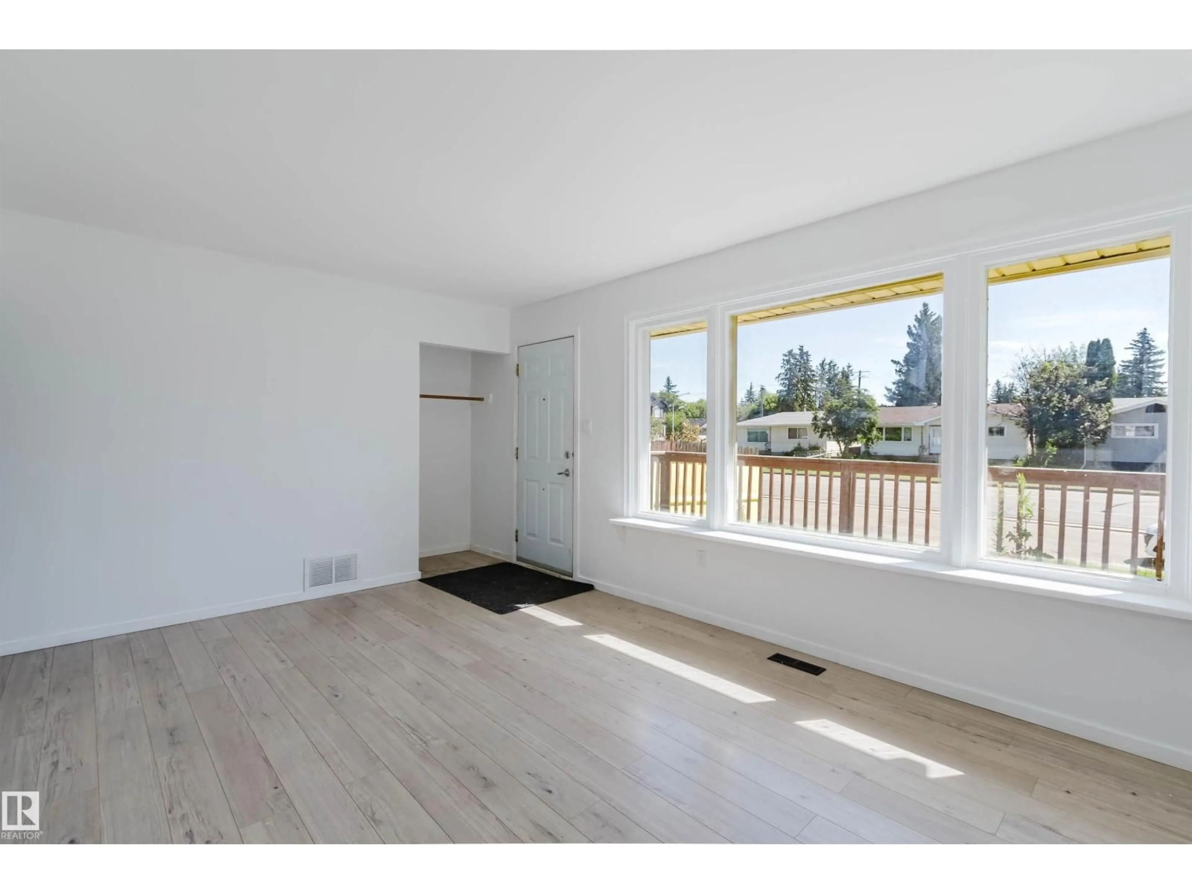 A pic of a room for NW - 9606 163 ST, Edmonton Alberta T5P3M8