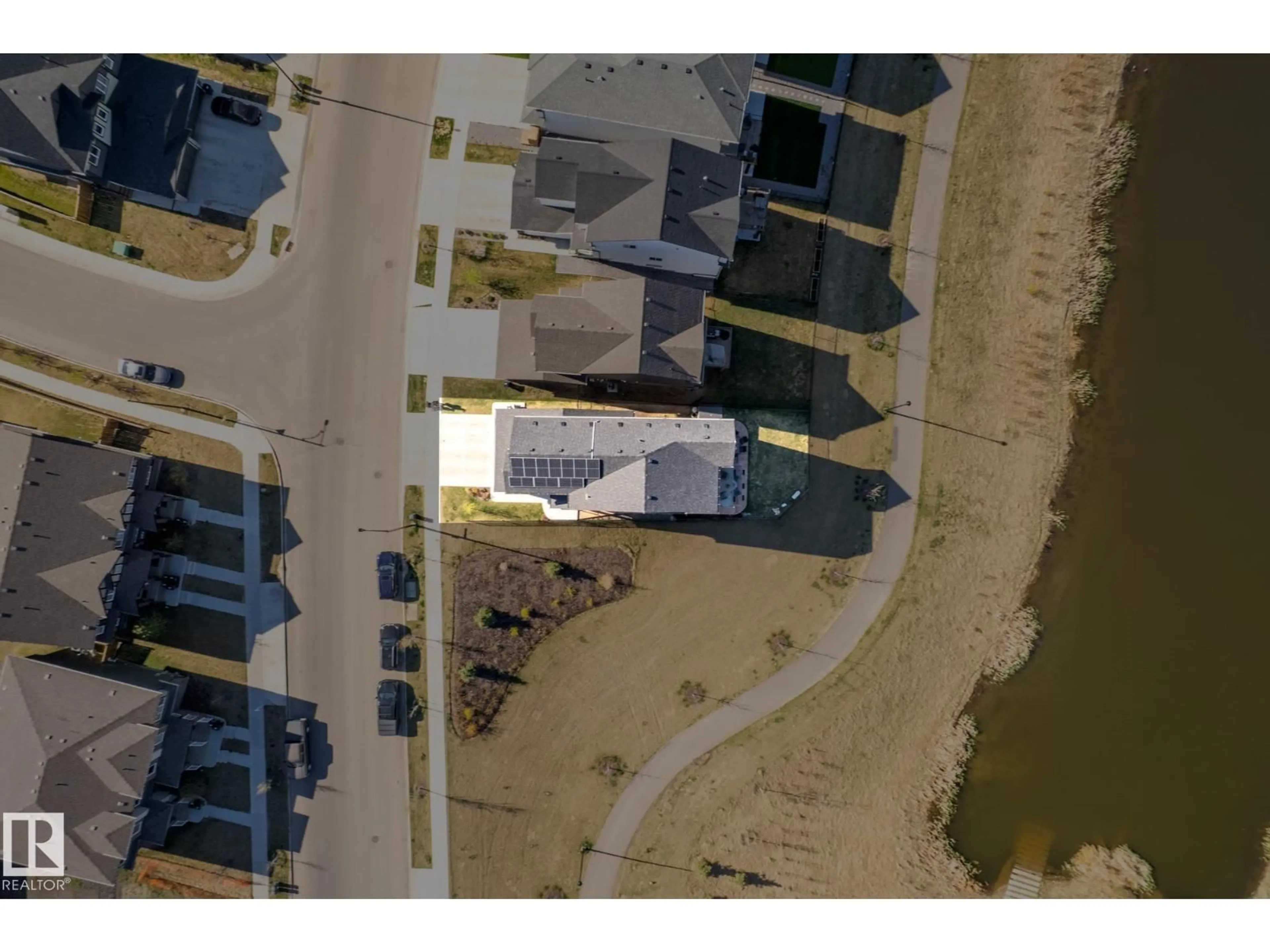 A pic from outside/outdoor area/front of a property/back of a property/a pic from drone, street for 7135 EDGEMONT WY, Edmonton Alberta T6M1K1