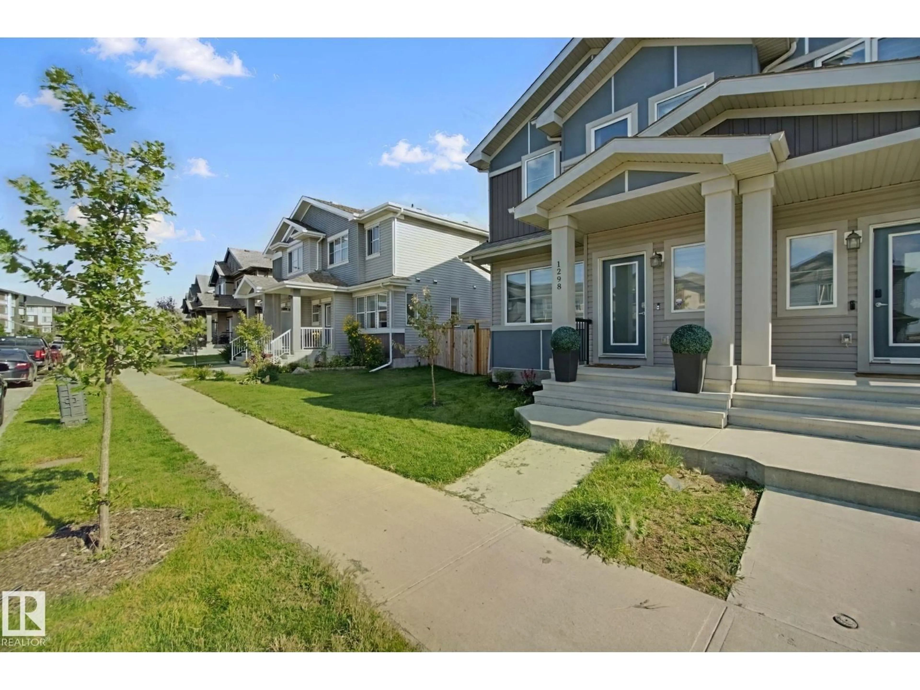 A pic from outside/outdoor area/front of a property/back of a property/a pic from drone, street for 1298 MCCONACHIE BV, Edmonton Alberta T5Y3C5
