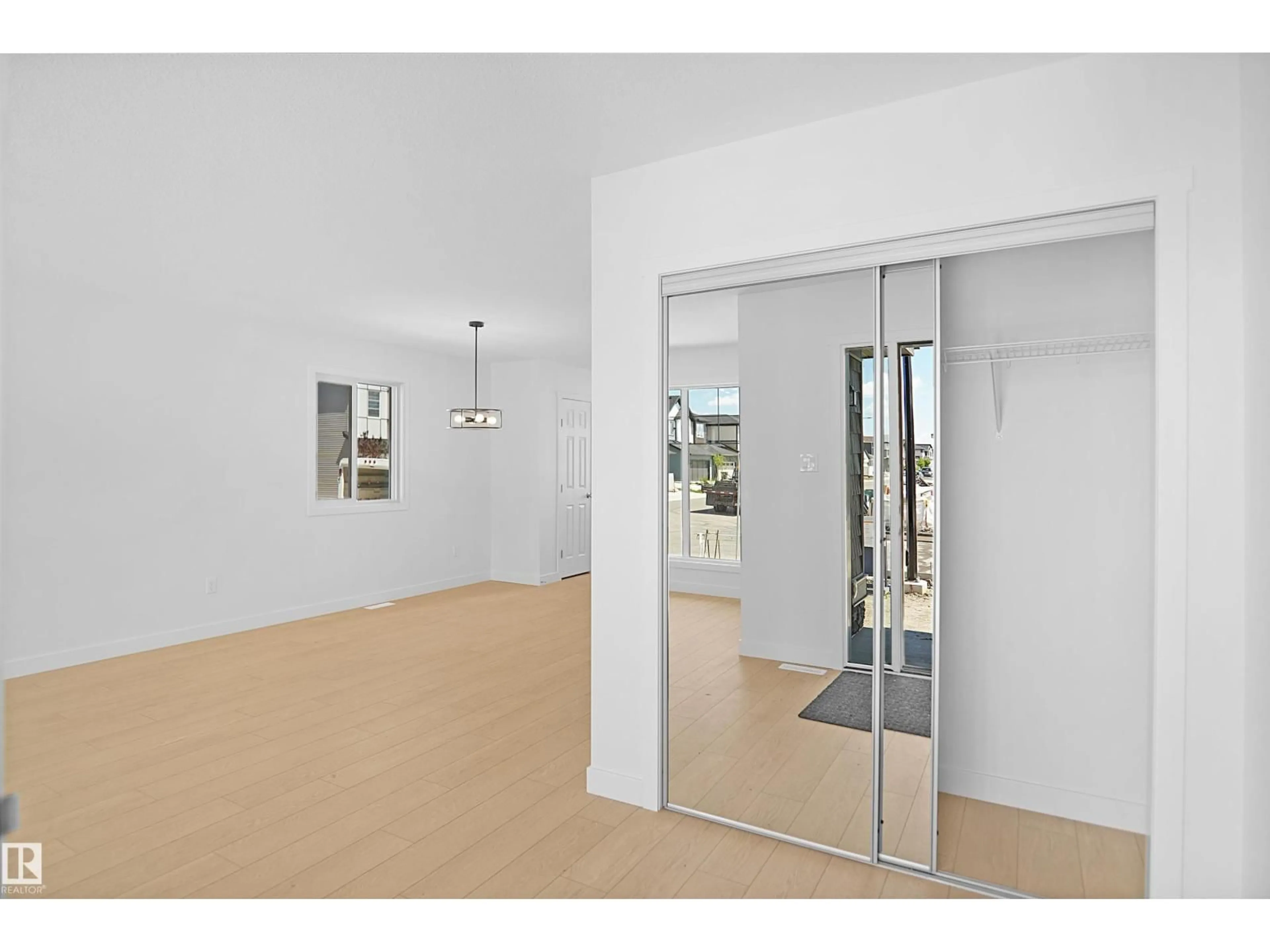 Indoor foyer for NW - 18169 73A ST, Edmonton Alberta T5Z0T4