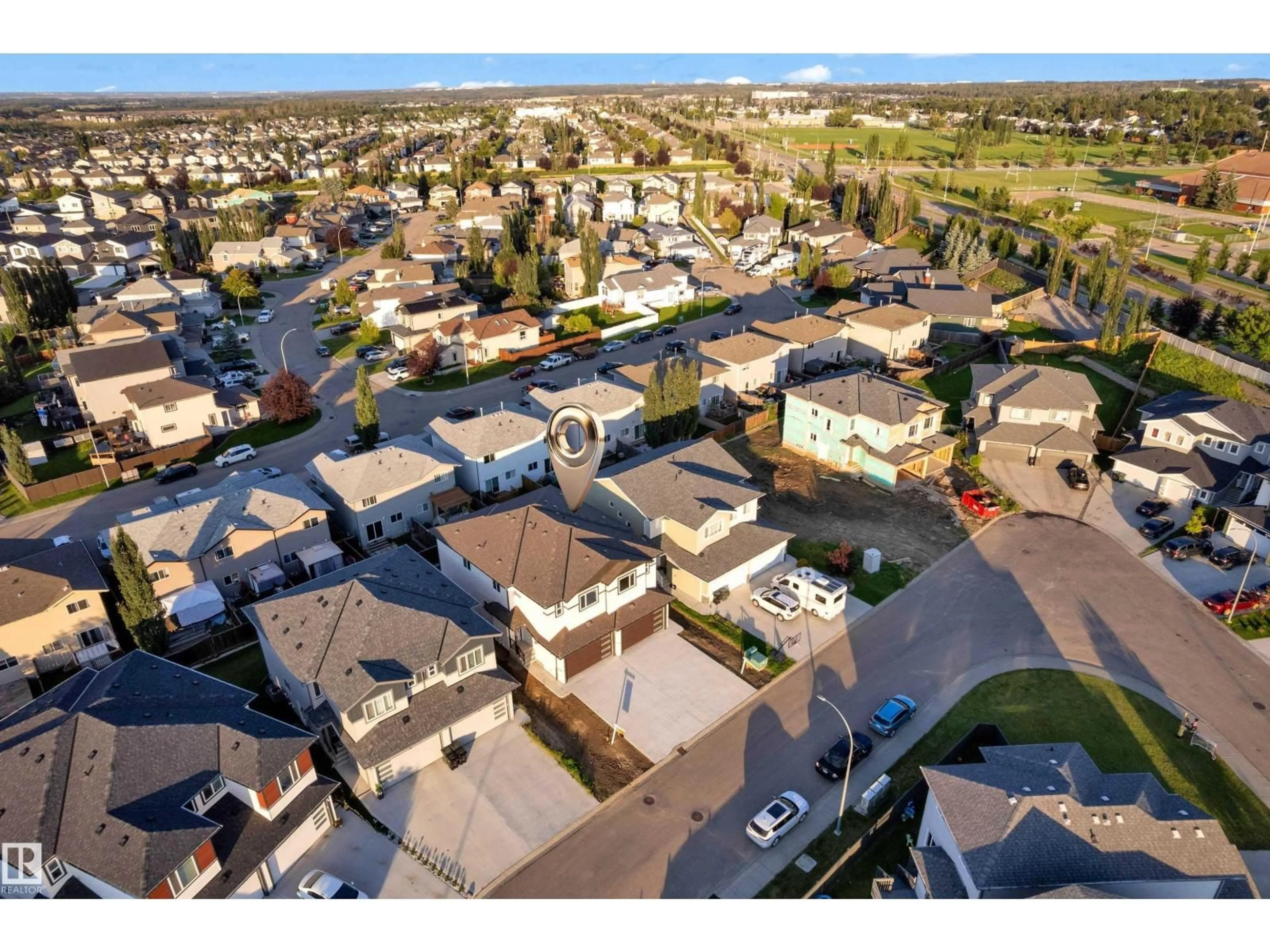 A pic from outside/outdoor area/front of a property/back of a property/a pic from drone, street for 42 HAMMETT GA, Spruce Grove Alberta T7X0V2