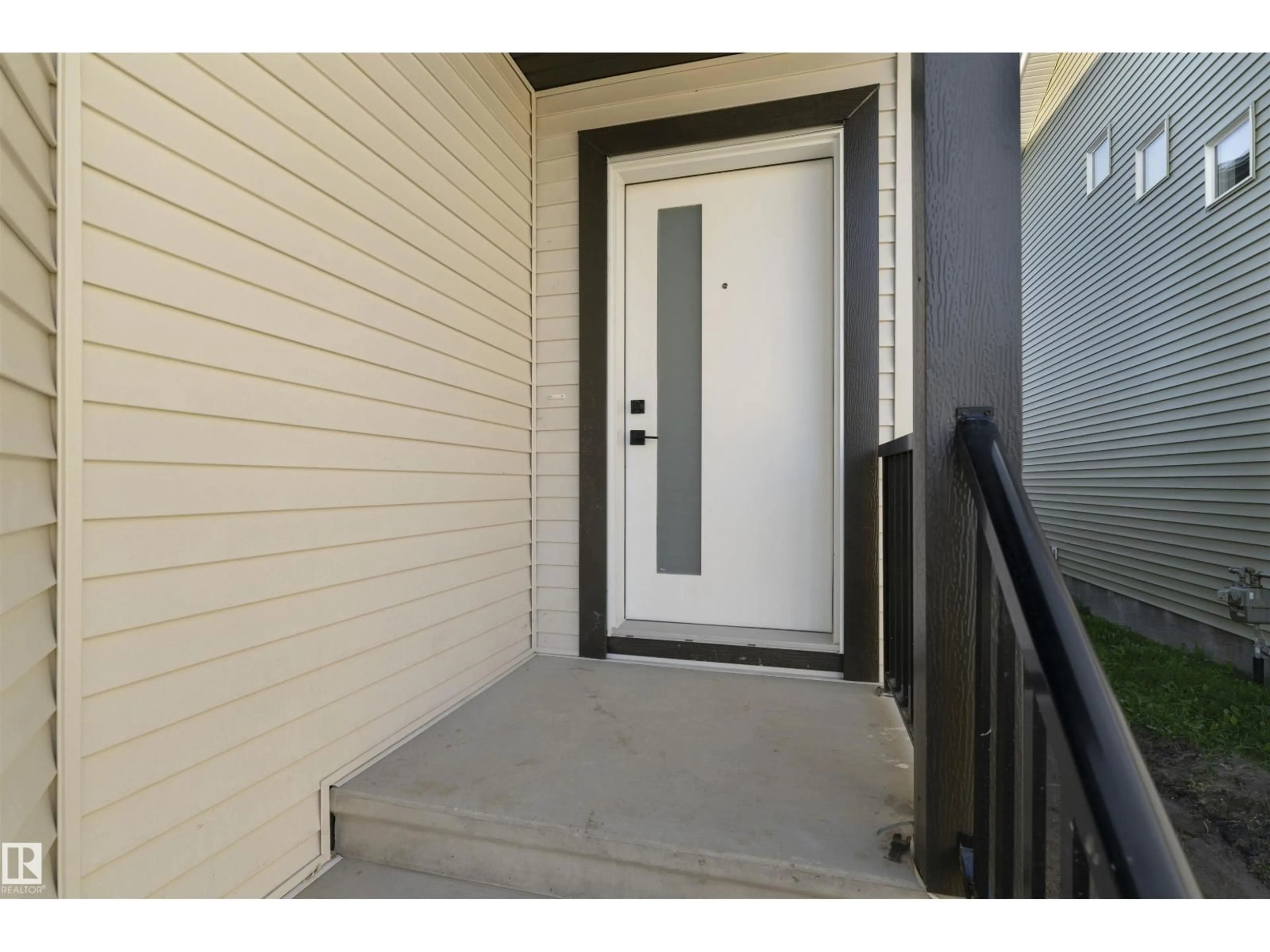 Indoor entryway for 44 HAMMETT GA, Spruce Grove Alberta T7X0V2