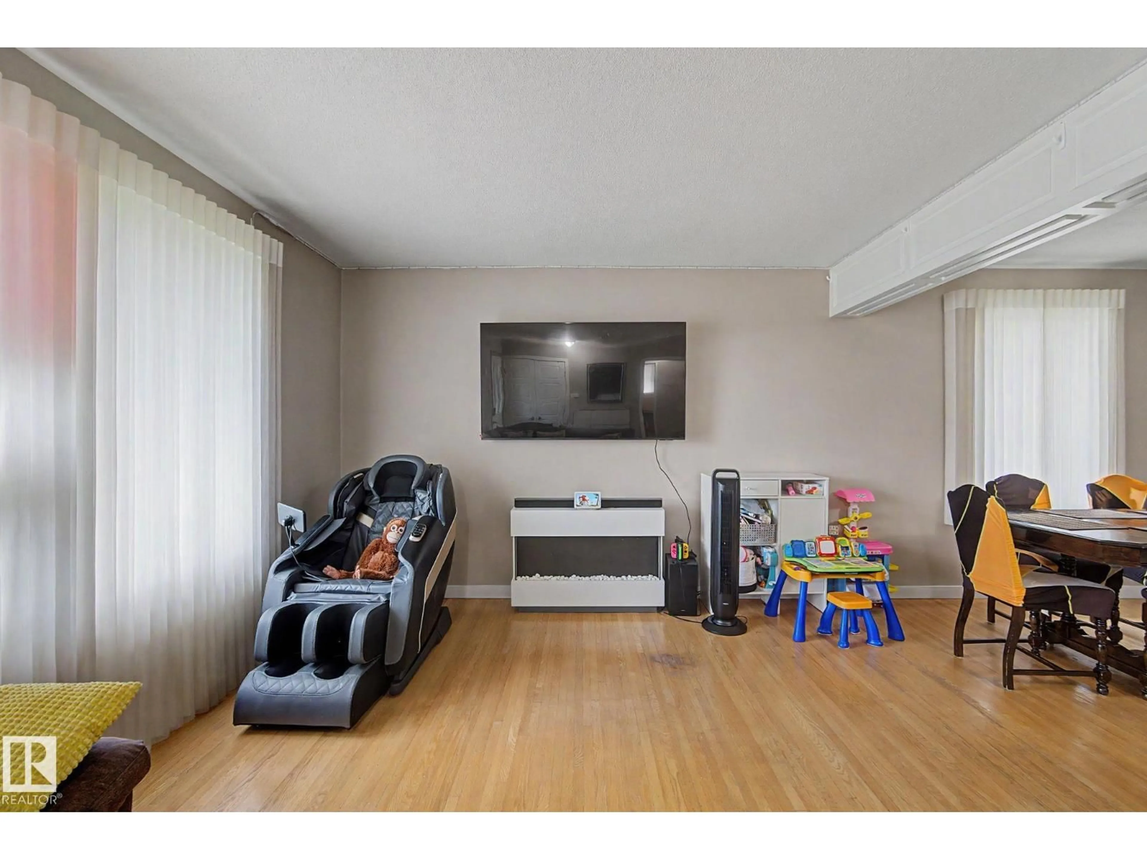 Unknown for NW - 4323 114B ST, Edmonton Alberta T6J1N8