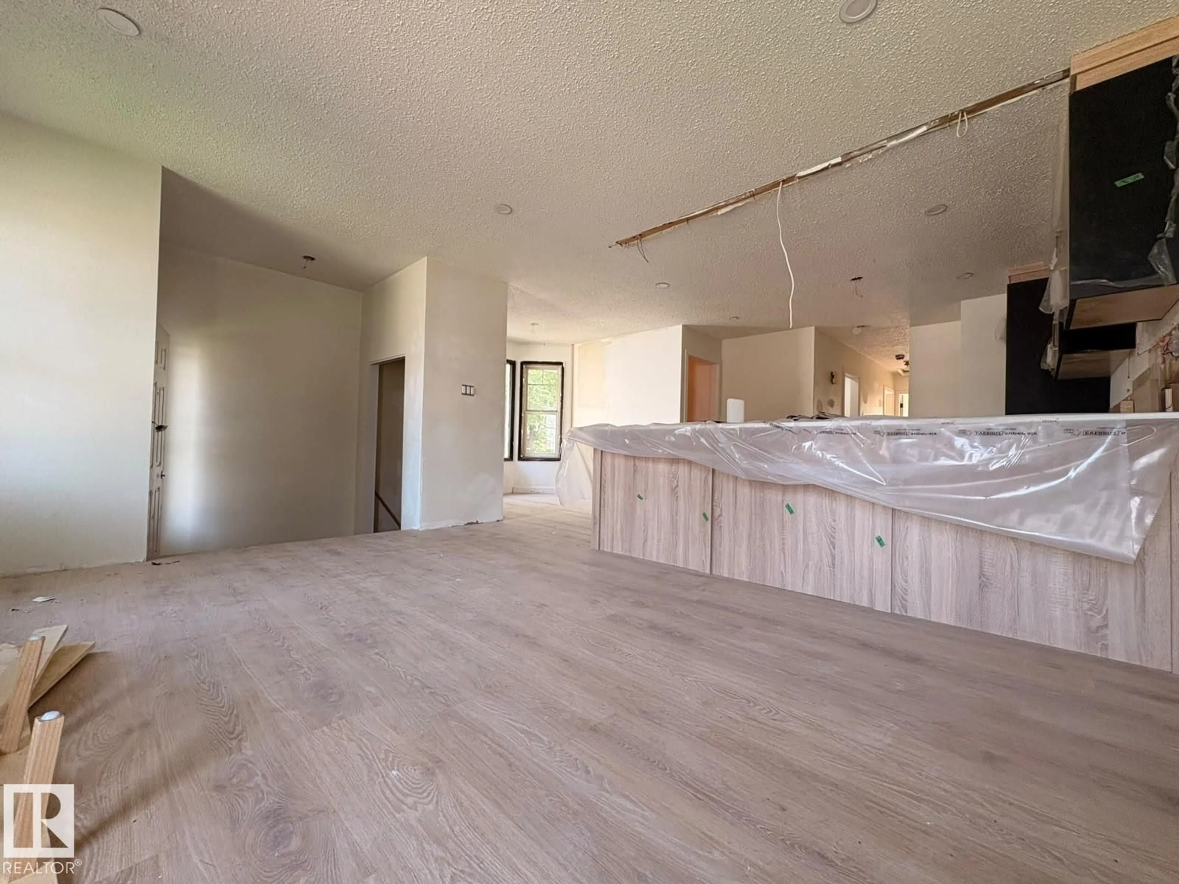 Open concept kitchen, unknown for 18007 73 AV, Edmonton Alberta T5T3K2