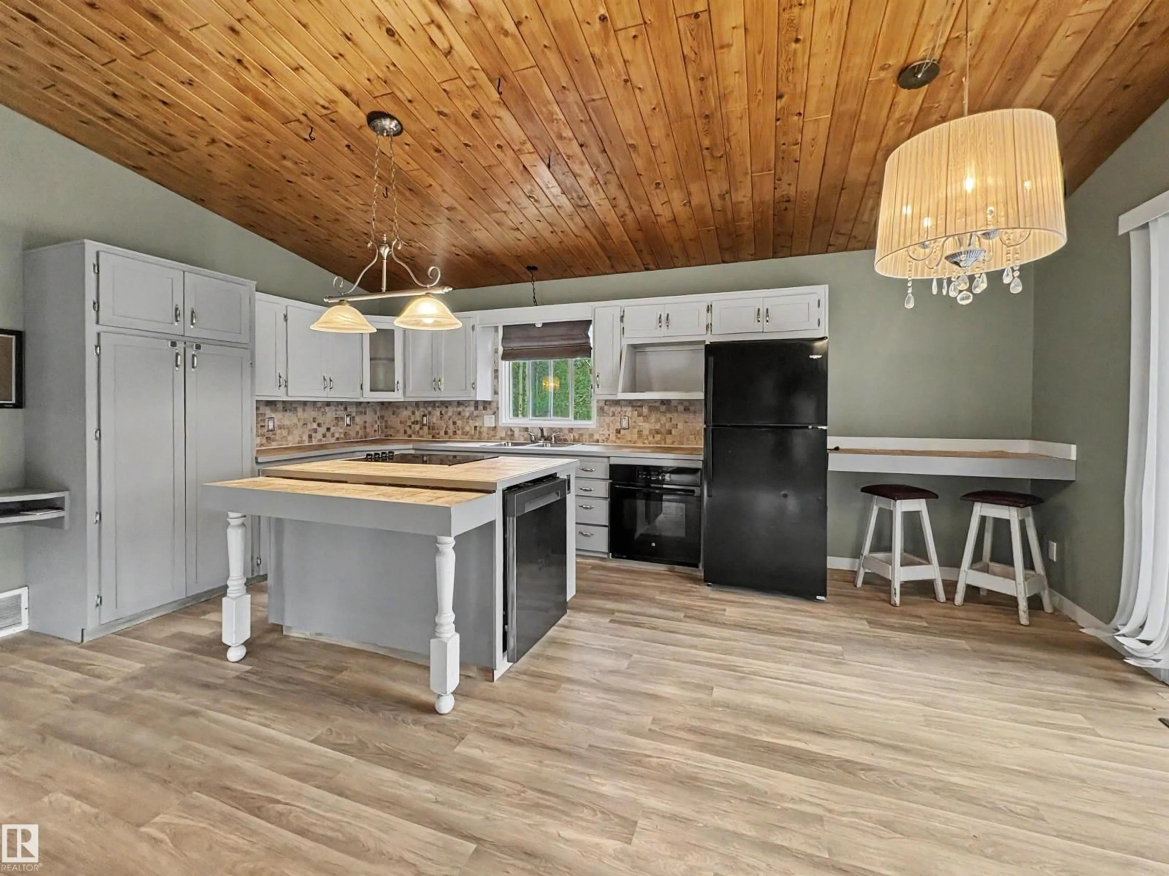 Open concept kitchen, unknown for 61209 - 437 RGE RD 465, Rural Bonnyville M.D. Alberta T9N2J6