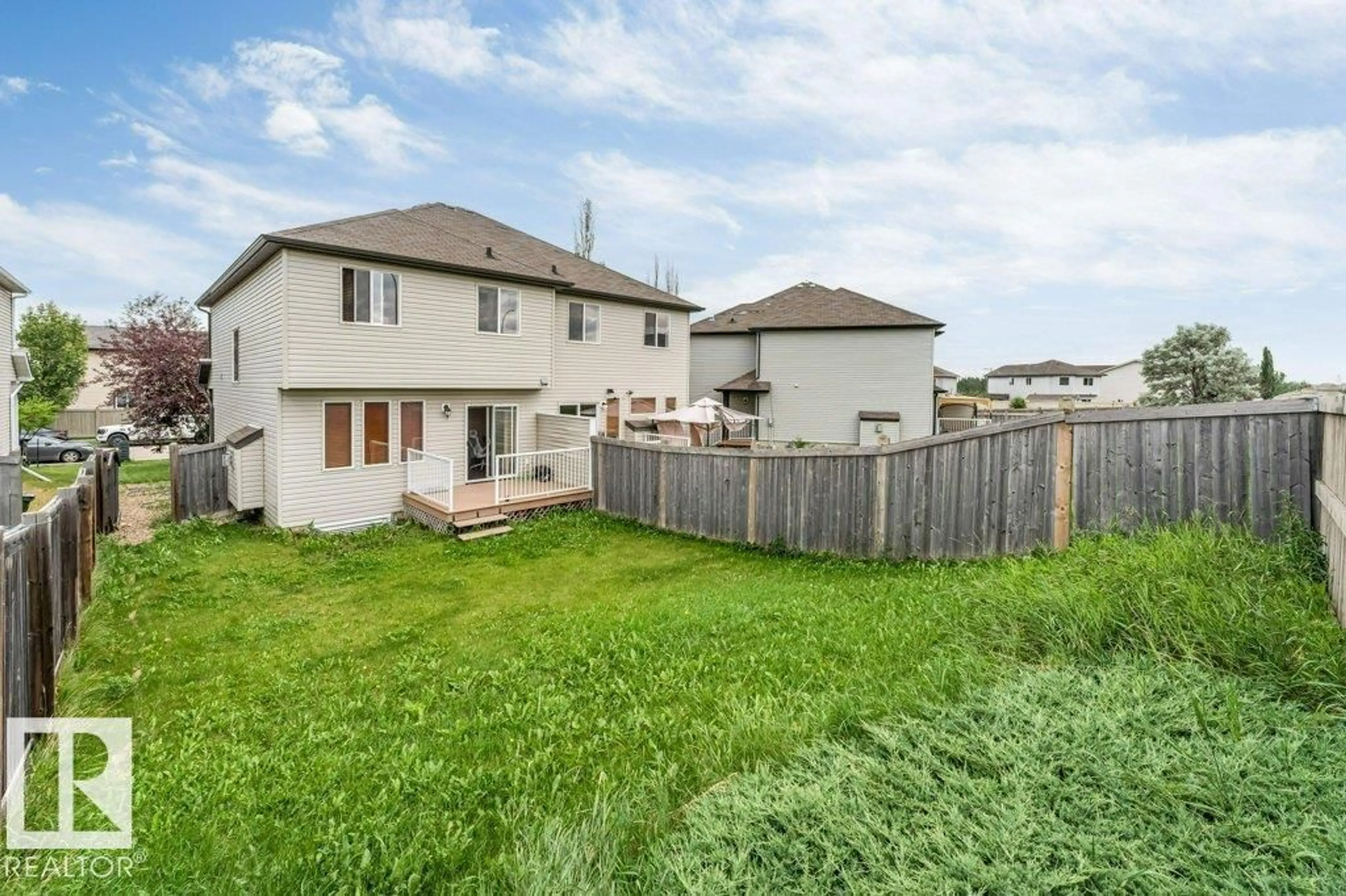 A pic from outside/outdoor area/front of a property/back of a property/a pic from drone, unknown for 3514 16 ST, Edmonton Alberta T6T0M6