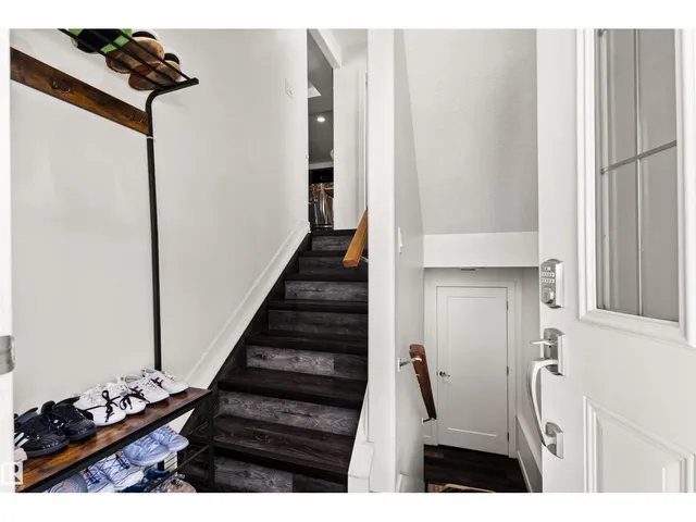 NW - 15713 102 AV, Edmonton 5