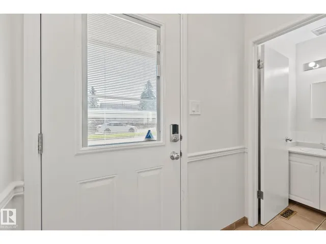 18337 66 AV, Edmonton 3