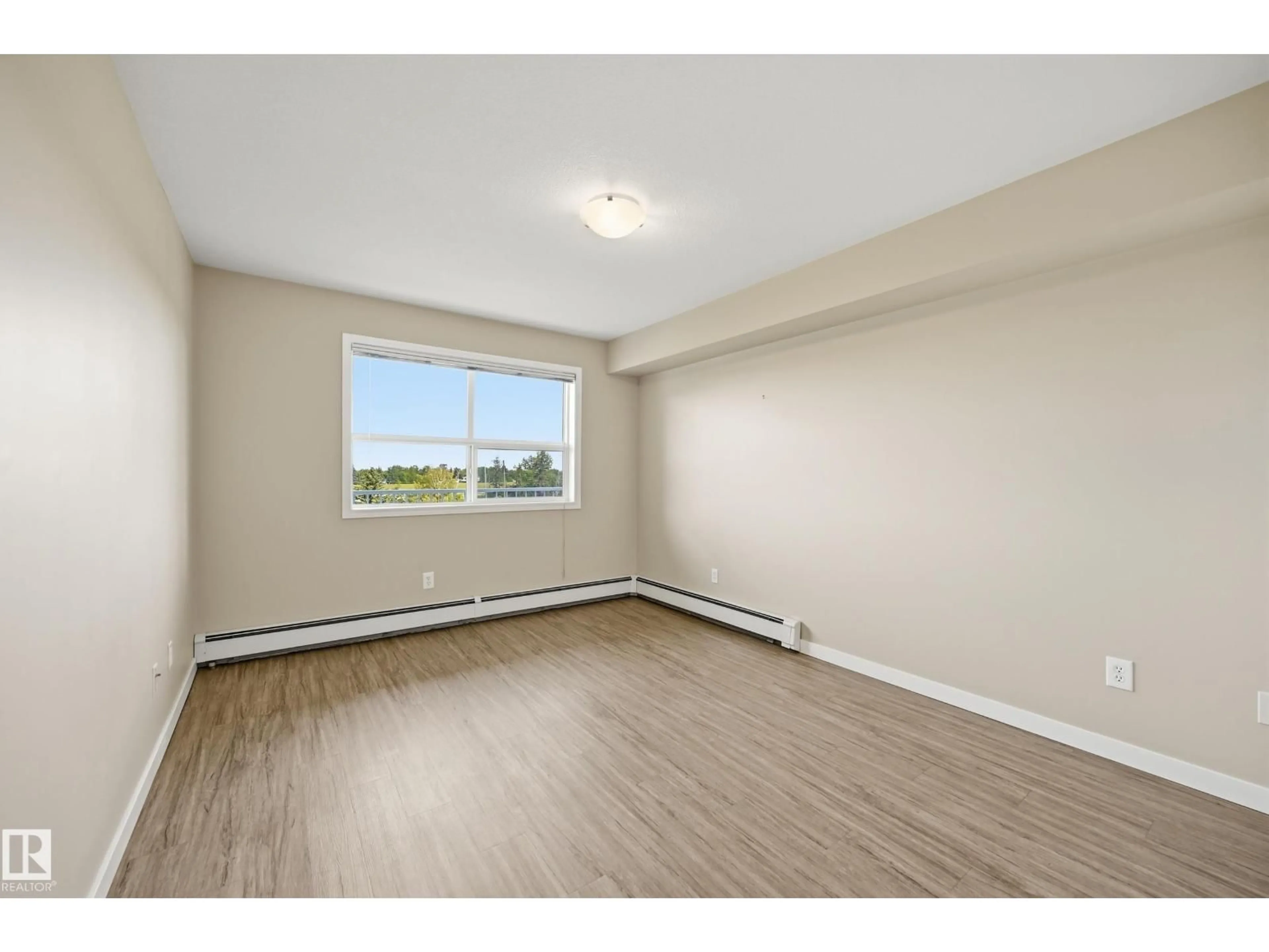 A pic of a room for 8802 - 426 SOUTHFORT DR, Fort Saskatchewan Alberta T8L4R6
