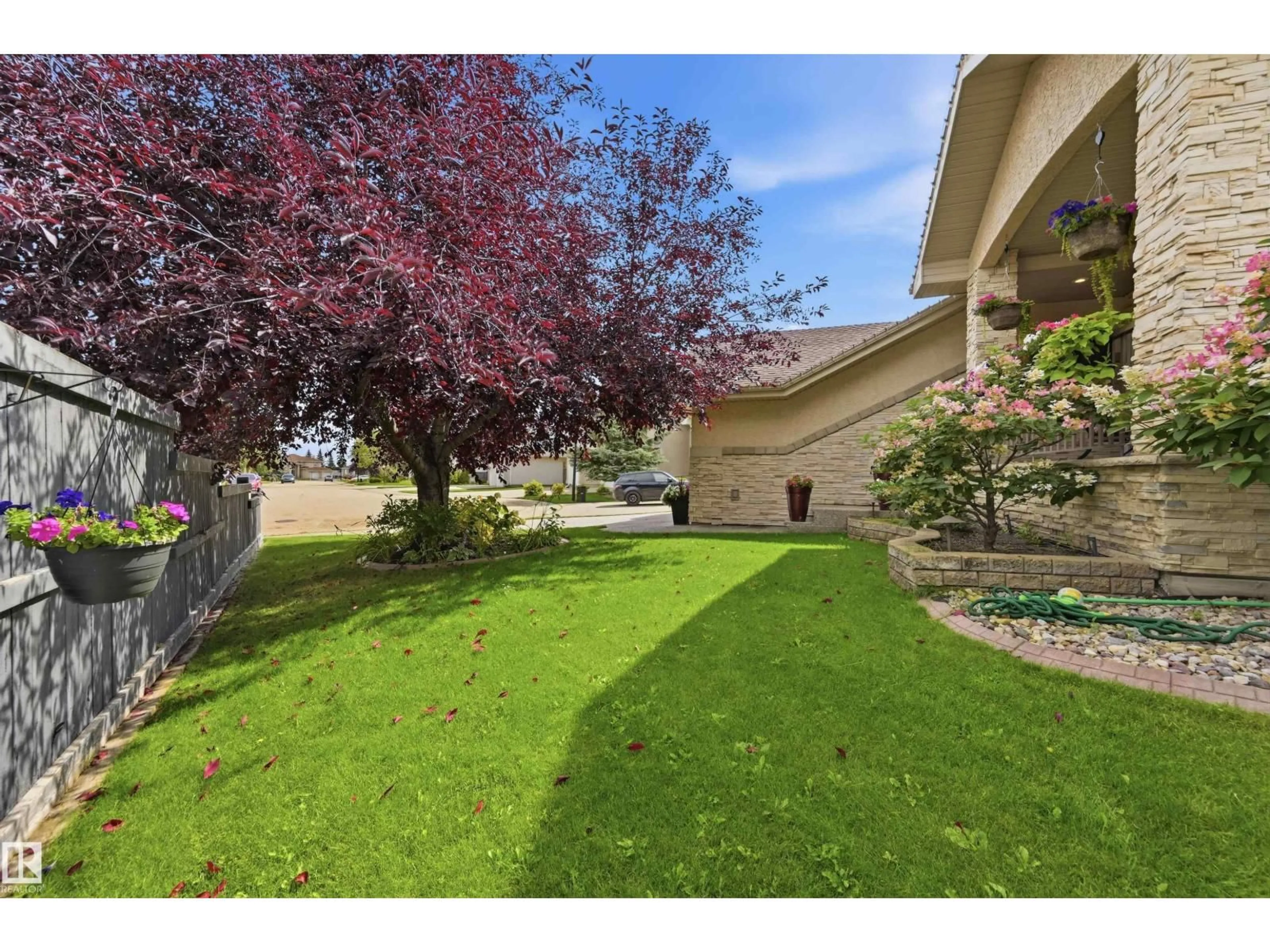 A pic from outside/outdoor area/front of a property/back of a property/a pic from drone, street for 251 TORY CR, Edmonton Alberta T6R3A5