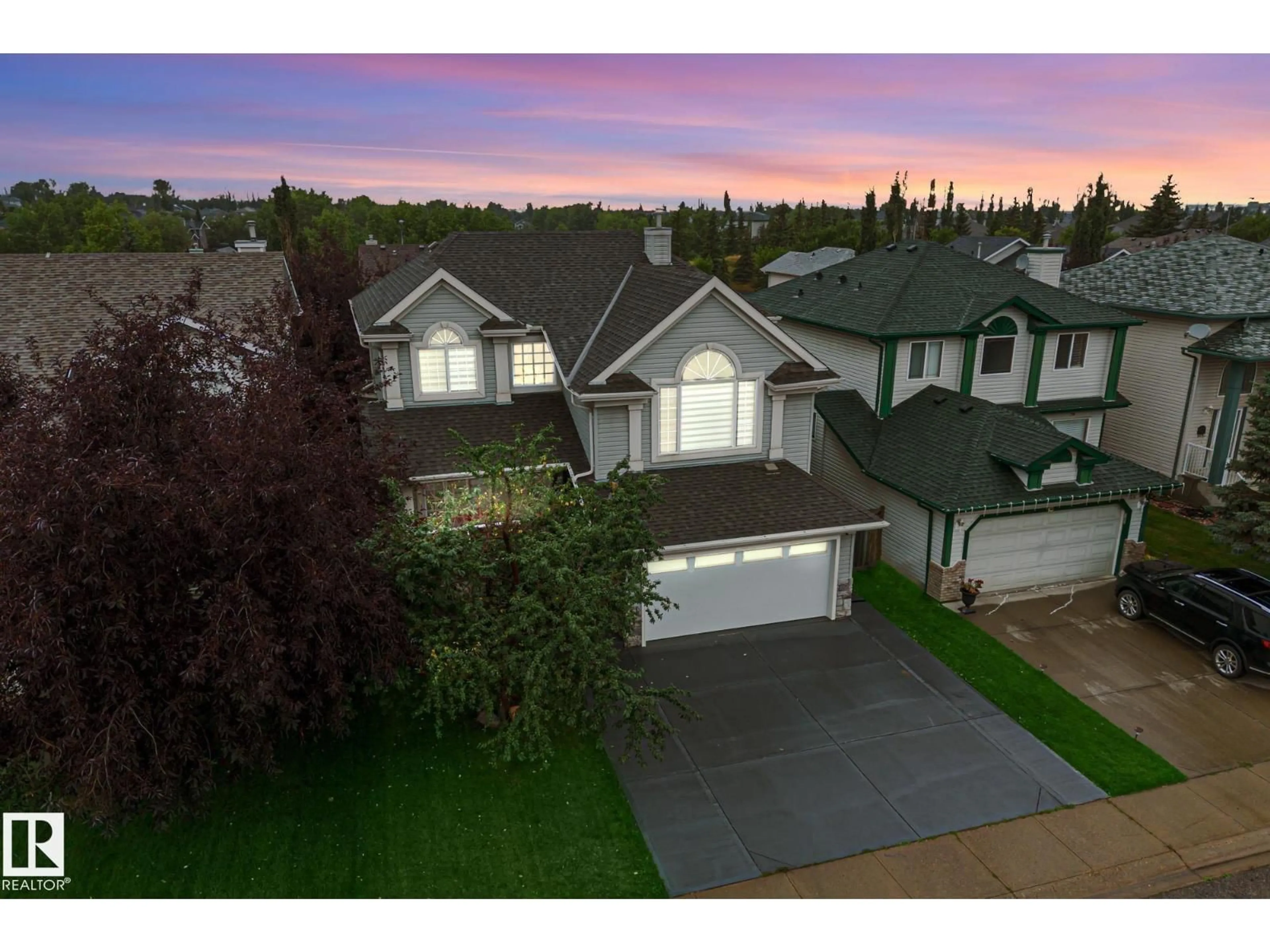 A pic from outside/outdoor area/front of a property/back of a property/a pic from drone, street for 126 ORCHID CR, Sherwood Park Alberta T8H2E2