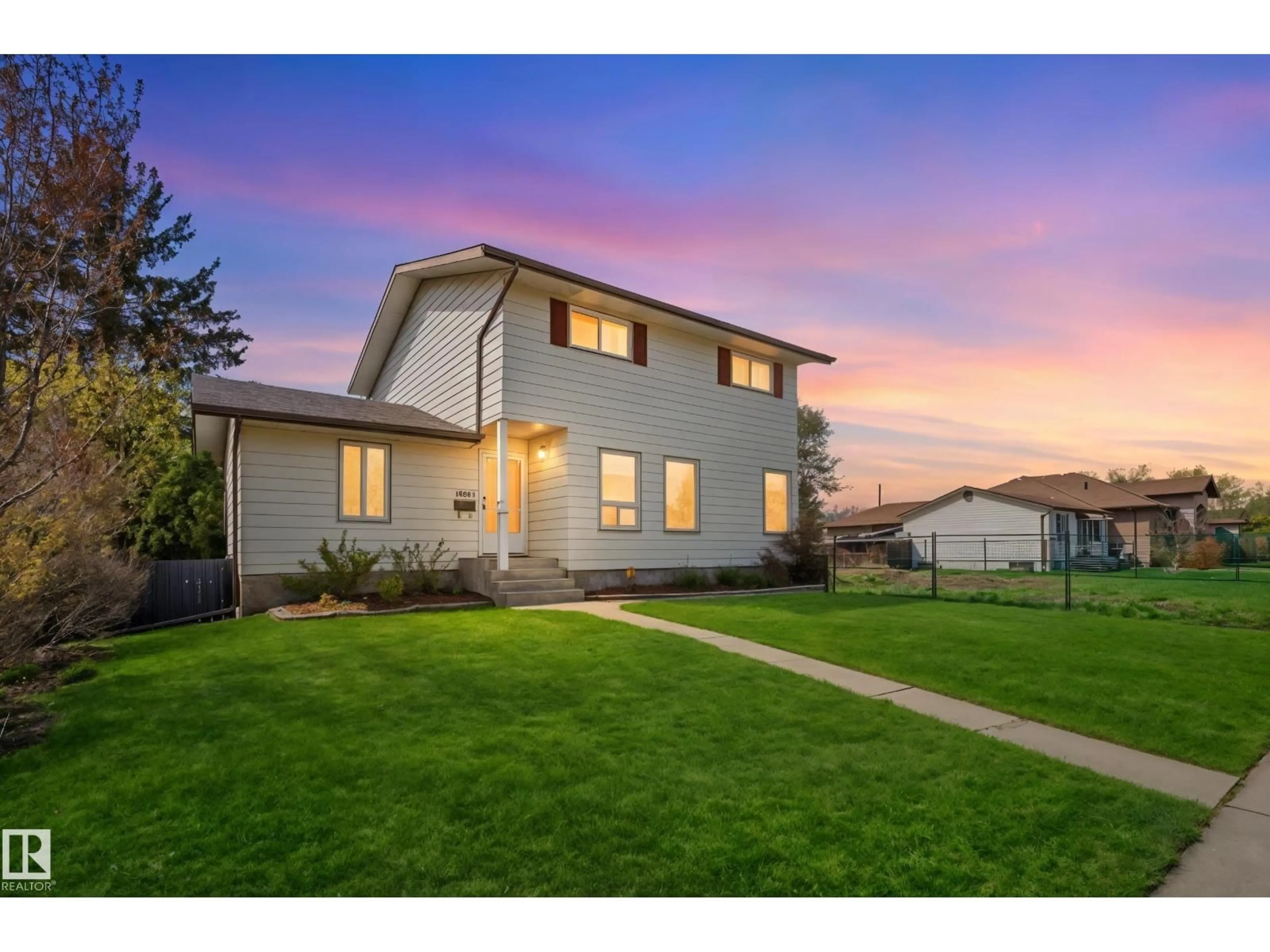 Home with vinyl exterior material, street for NW - 10502 158 ST, Edmonton Alberta T5P2Y6