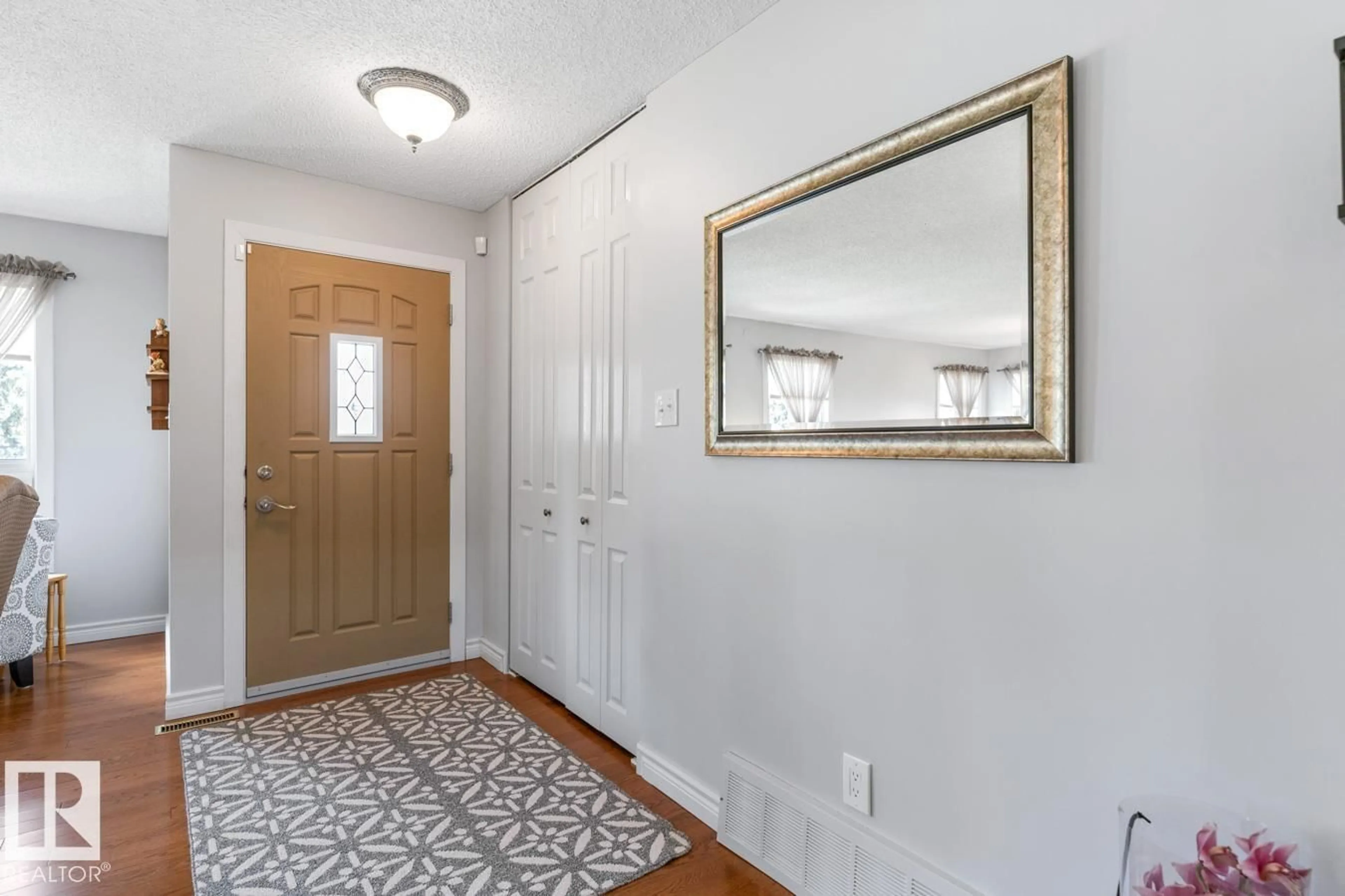 Indoor entryway for NW - 10502 158 ST, Edmonton Alberta T5P2Y6