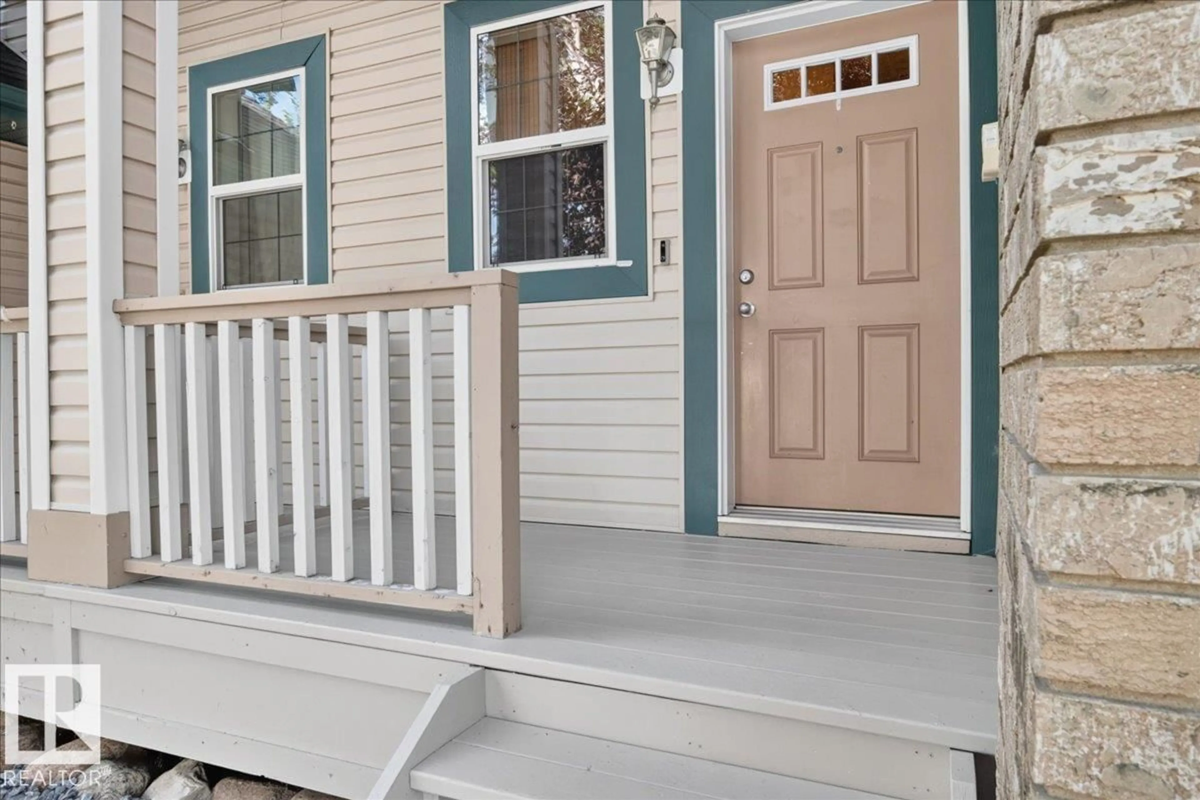 Home with vinyl exterior material, street for 167 GALLOWAY WD, Fort Saskatchewan Alberta T8L0B9