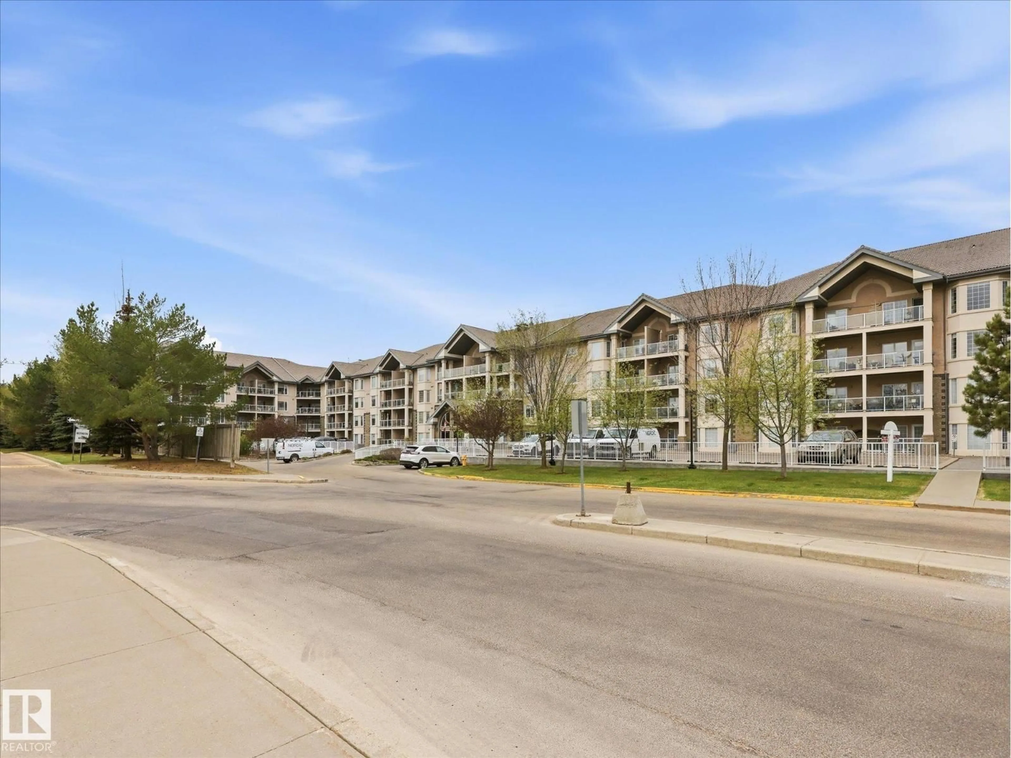 Blurry image for #417 - 612 111 ST, Edmonton Alberta T6W1R9