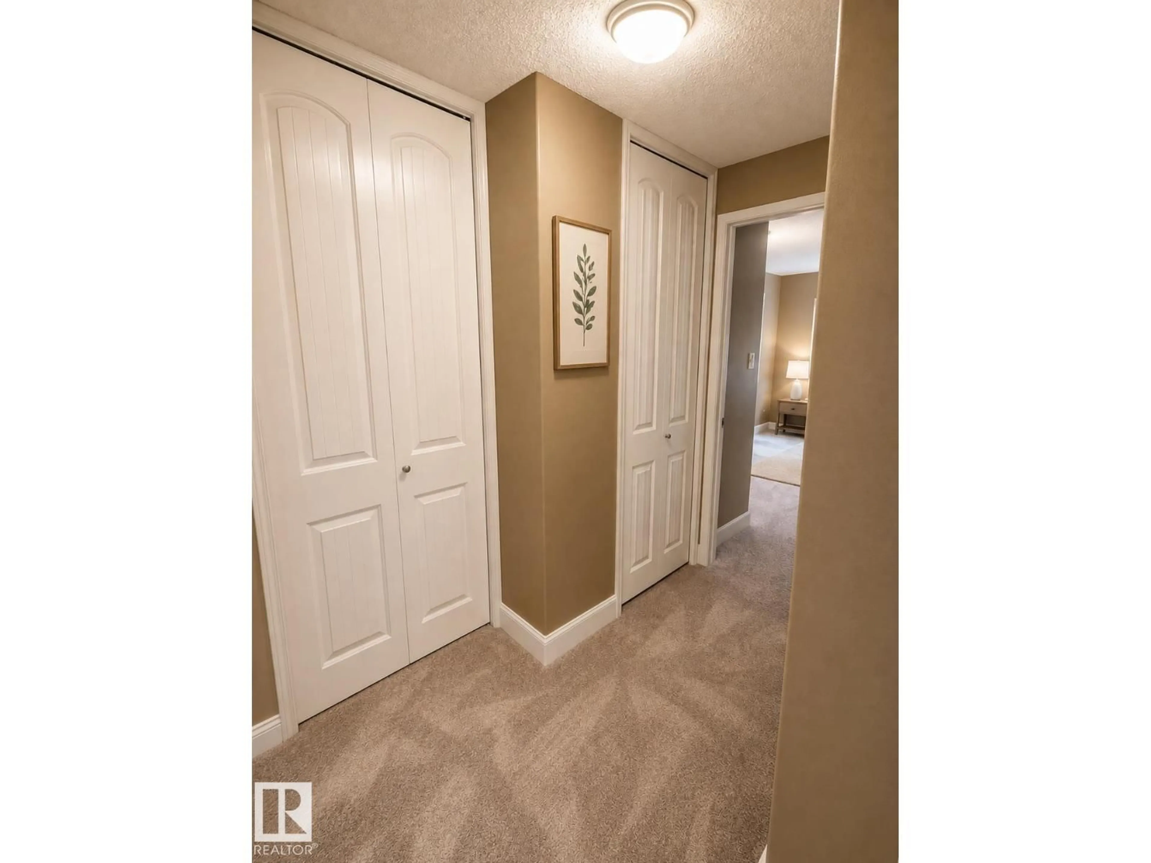 Indoor entryway for #704 - 10045 117 ST, Edmonton Alberta T5K1W8