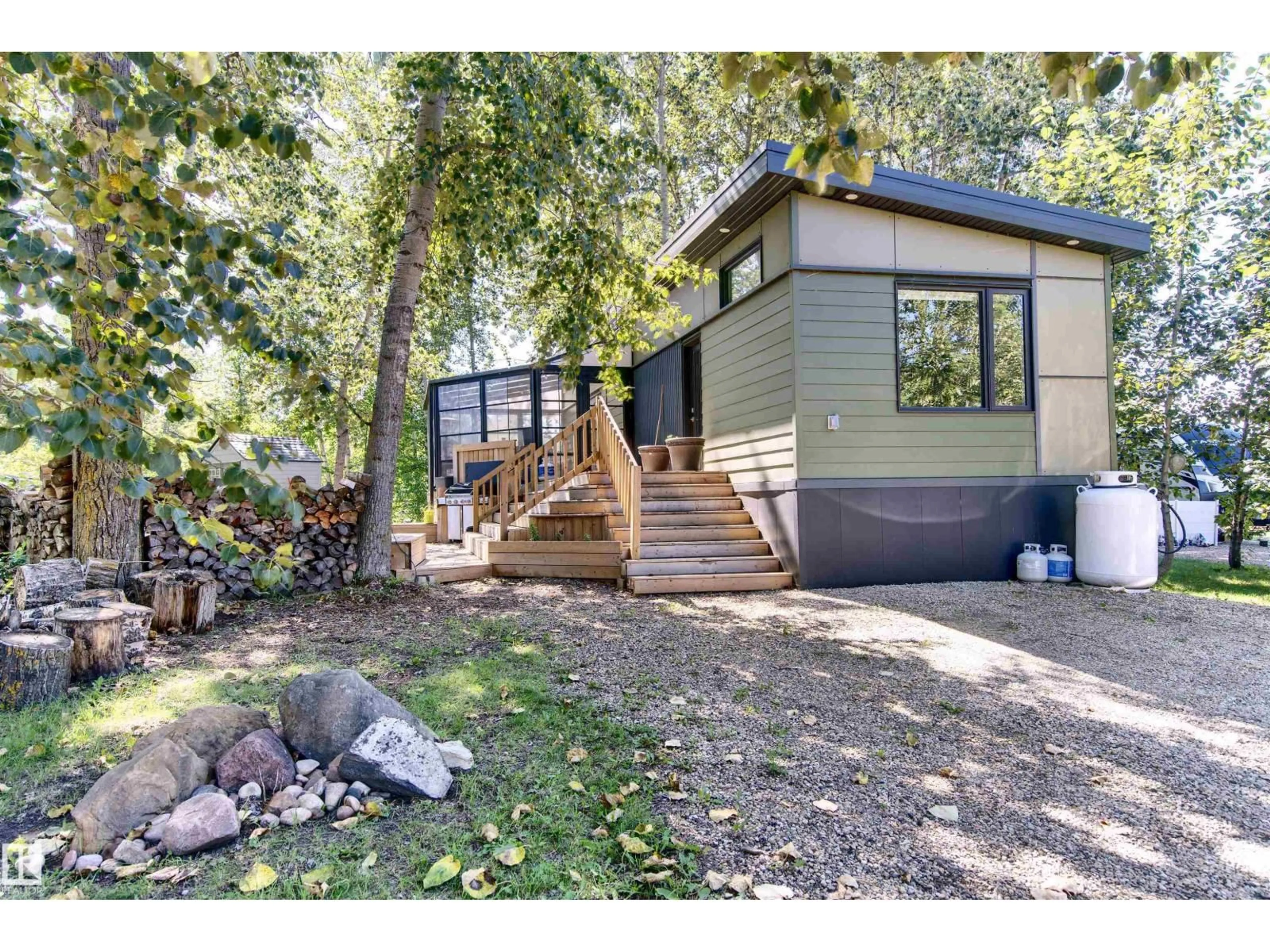 Home with vinyl exterior material, unknown for 51010 - 16 RANGE ROAD 264, Rural Parkland County Alberta T7Y1E2