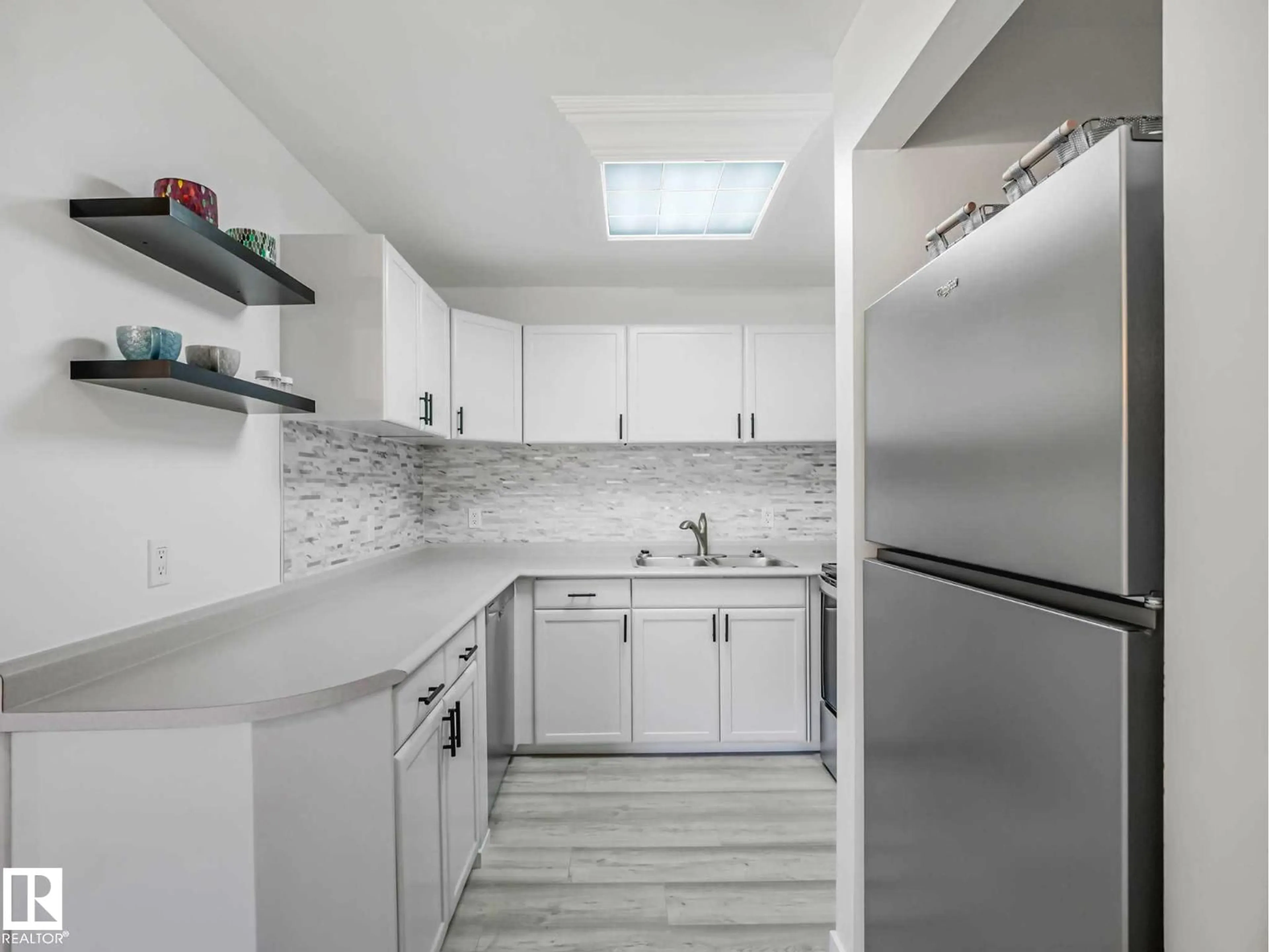 Standard kitchen, ceramic/tile floor for #104 - 10148 118 ST, Edmonton Alberta T5K1Y4