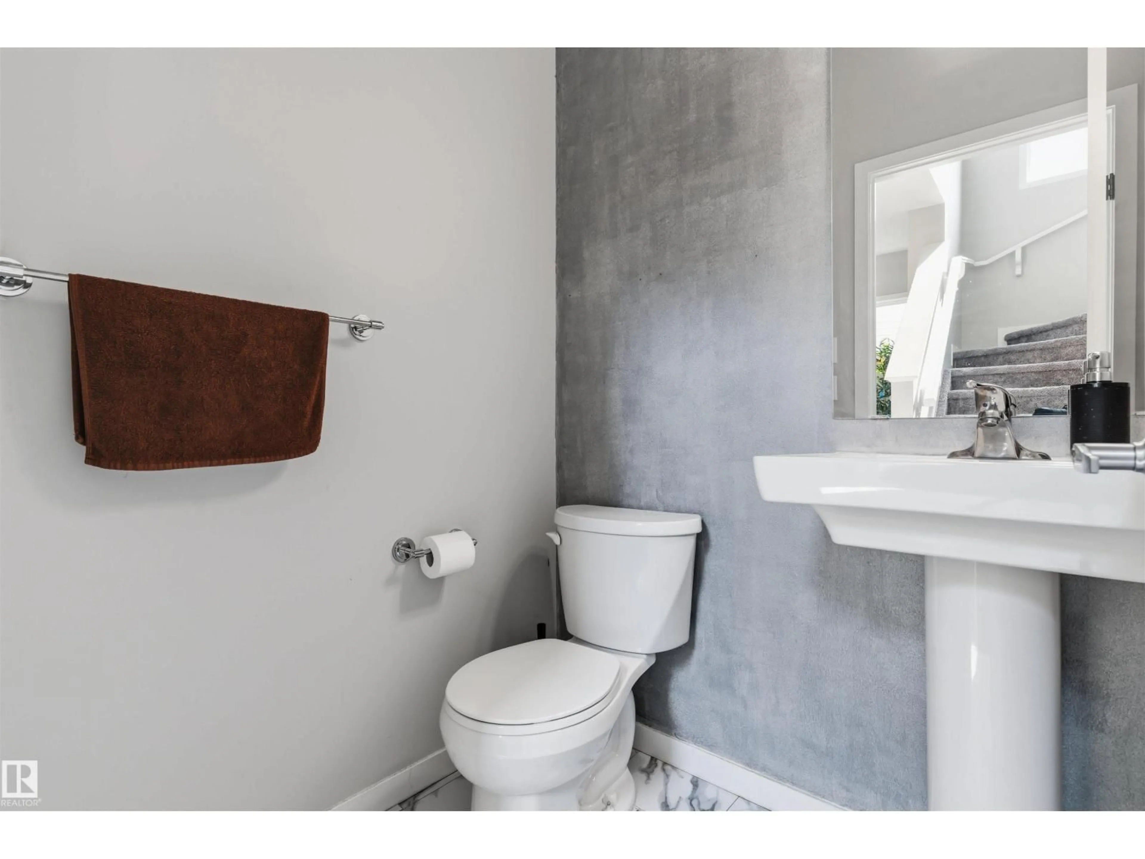 Standard bathroom, ceramic/tile floor for 1103 26 AV, Edmonton Alberta T6T0V9