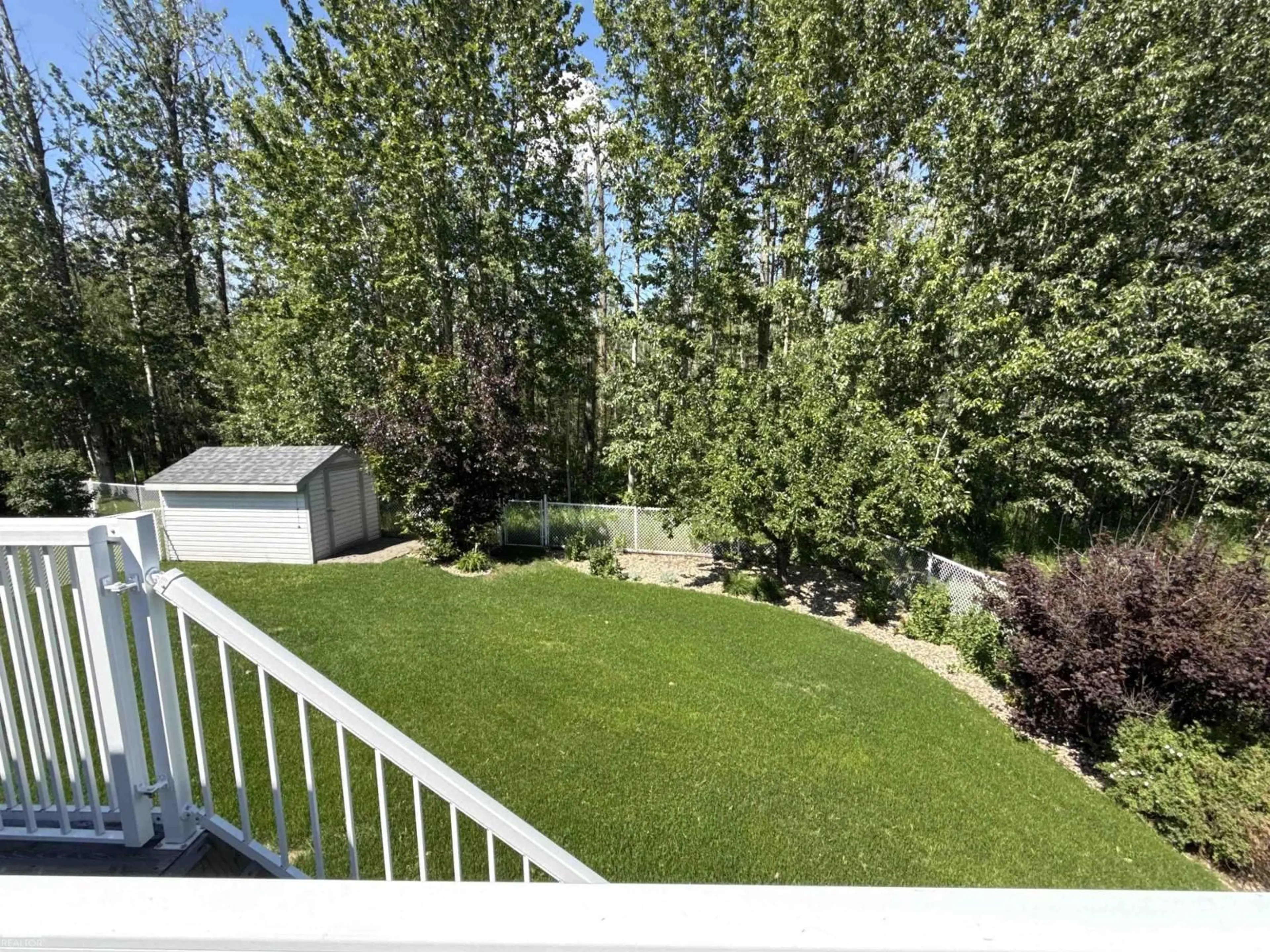 A pic from outside/outdoor area/front of a property/back of a property/a pic from drone, unknown for 4404 MADSEN AV, Drayton Valley Alberta T7A1T9