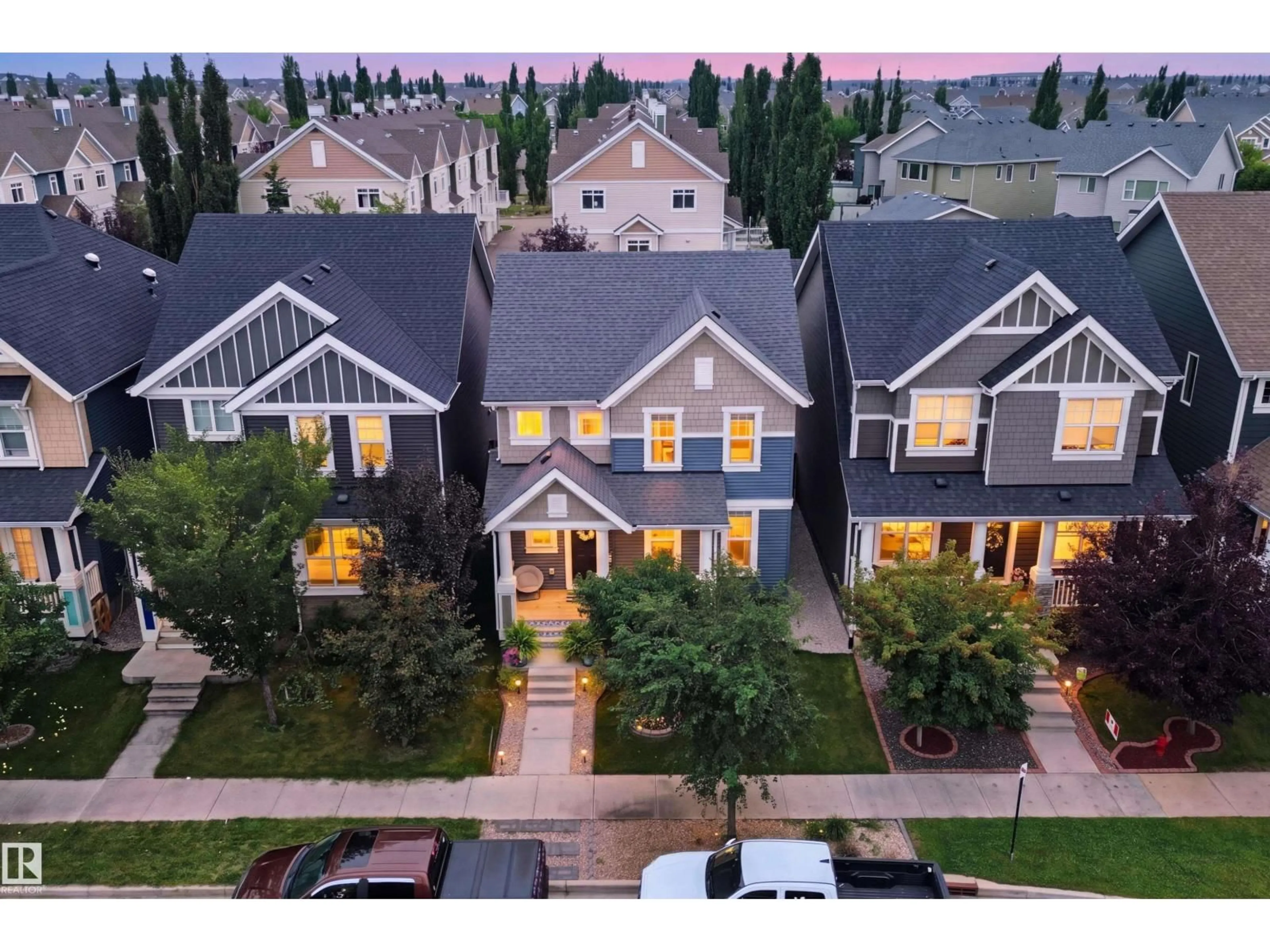 A pic from outside/outdoor area/front of a property/back of a property/a pic from drone, street for 7603 SUMMERSIDE GRANDE BV, Edmonton Alberta T6X0V2