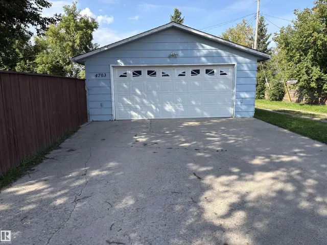 4703 59 ST, Cold Lake 3