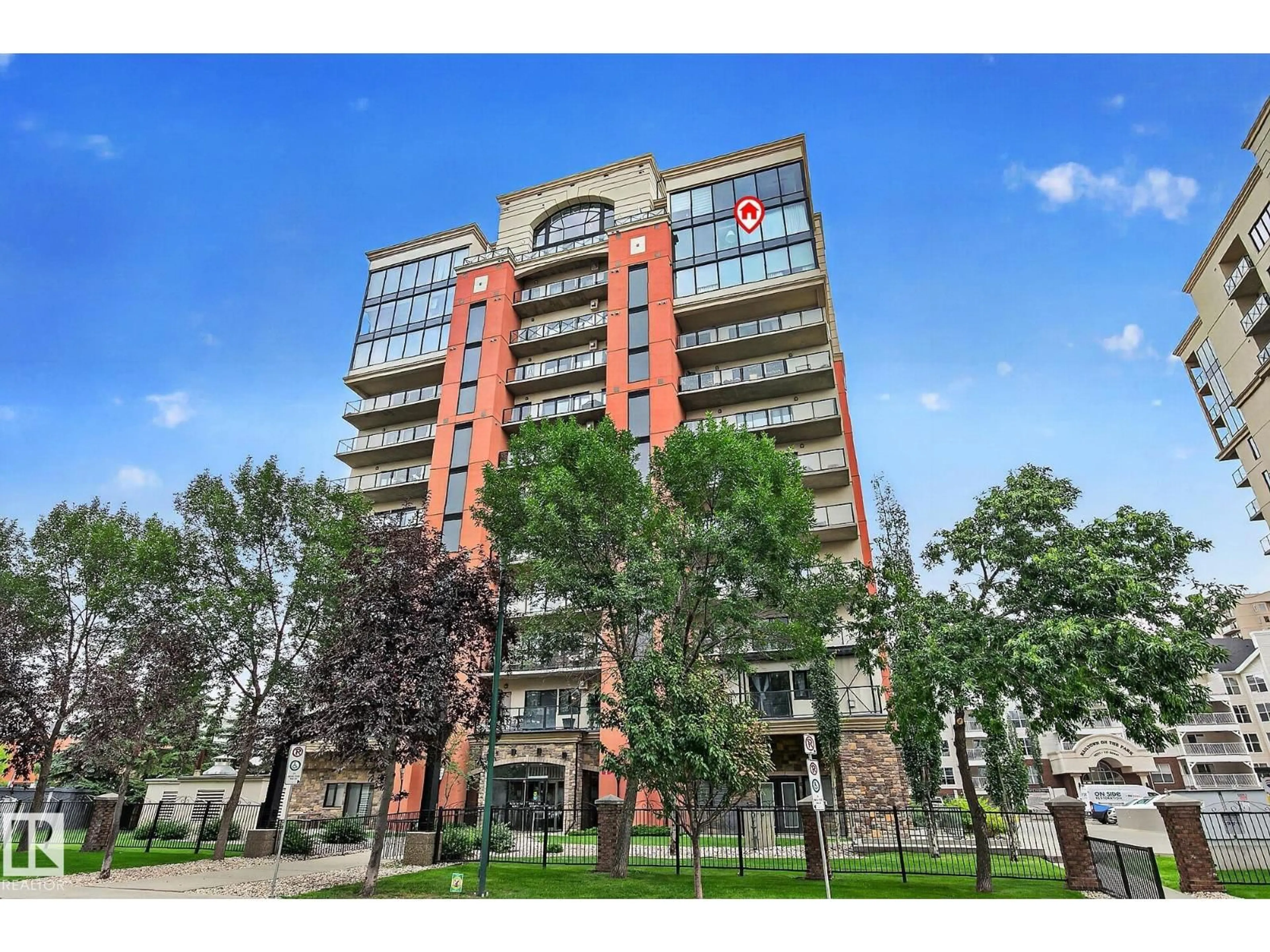 Unknown for 10319 - 1102 111 ST, Edmonton Alberta T5K0A2