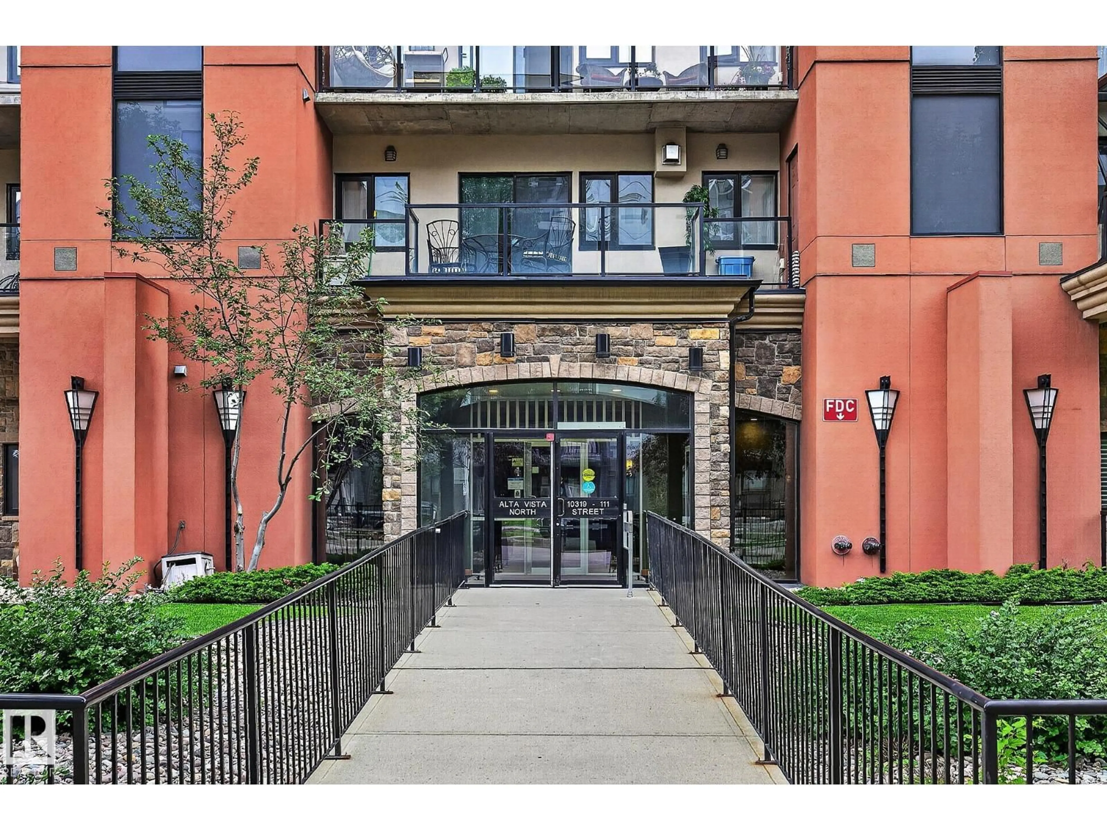 Unknown for 10319 - 1102 111 ST, Edmonton Alberta T5K0A2