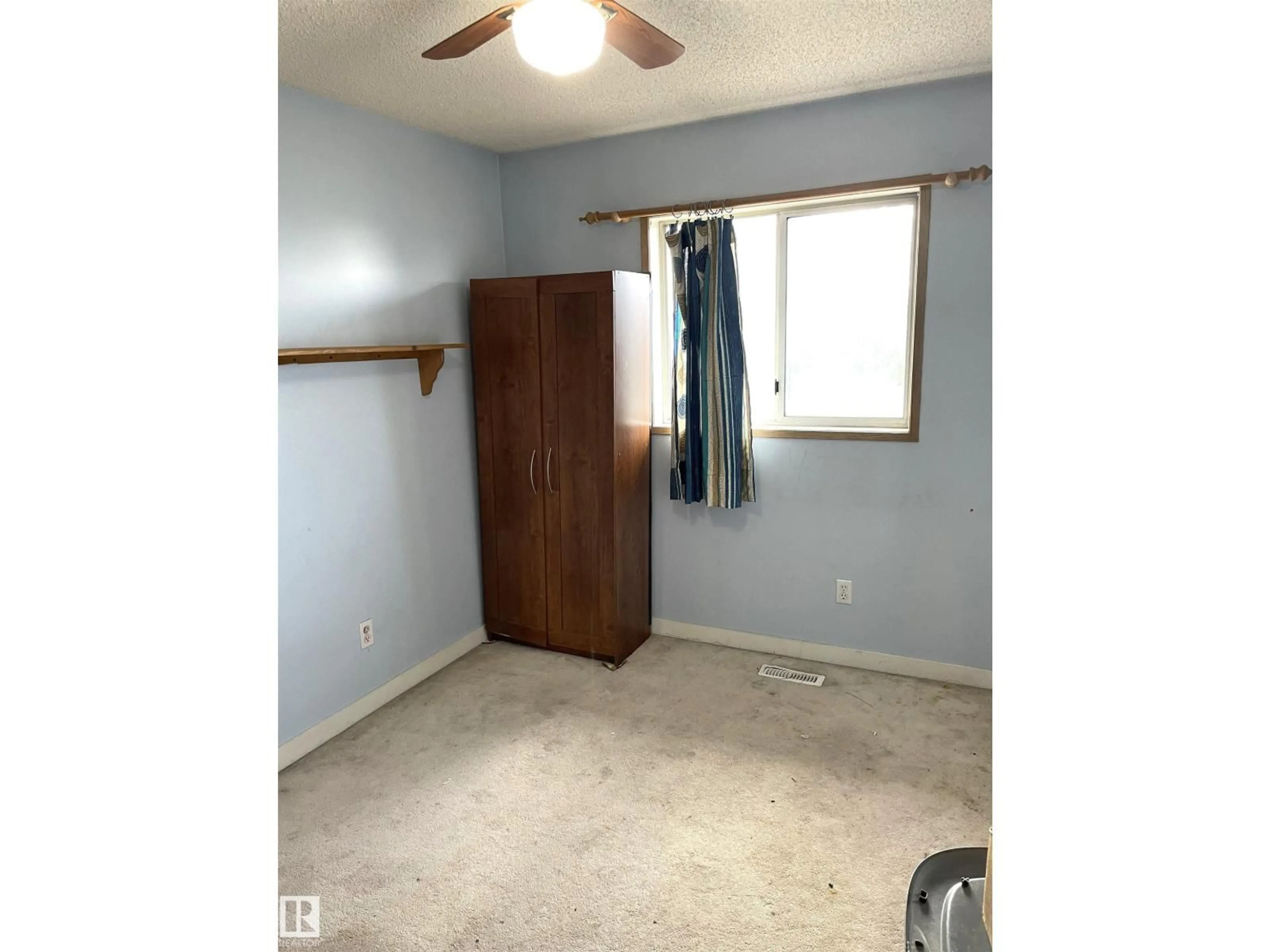 A pic of a room for 1408 JEFFERYS CR, Edmonton Alberta T6L6T4