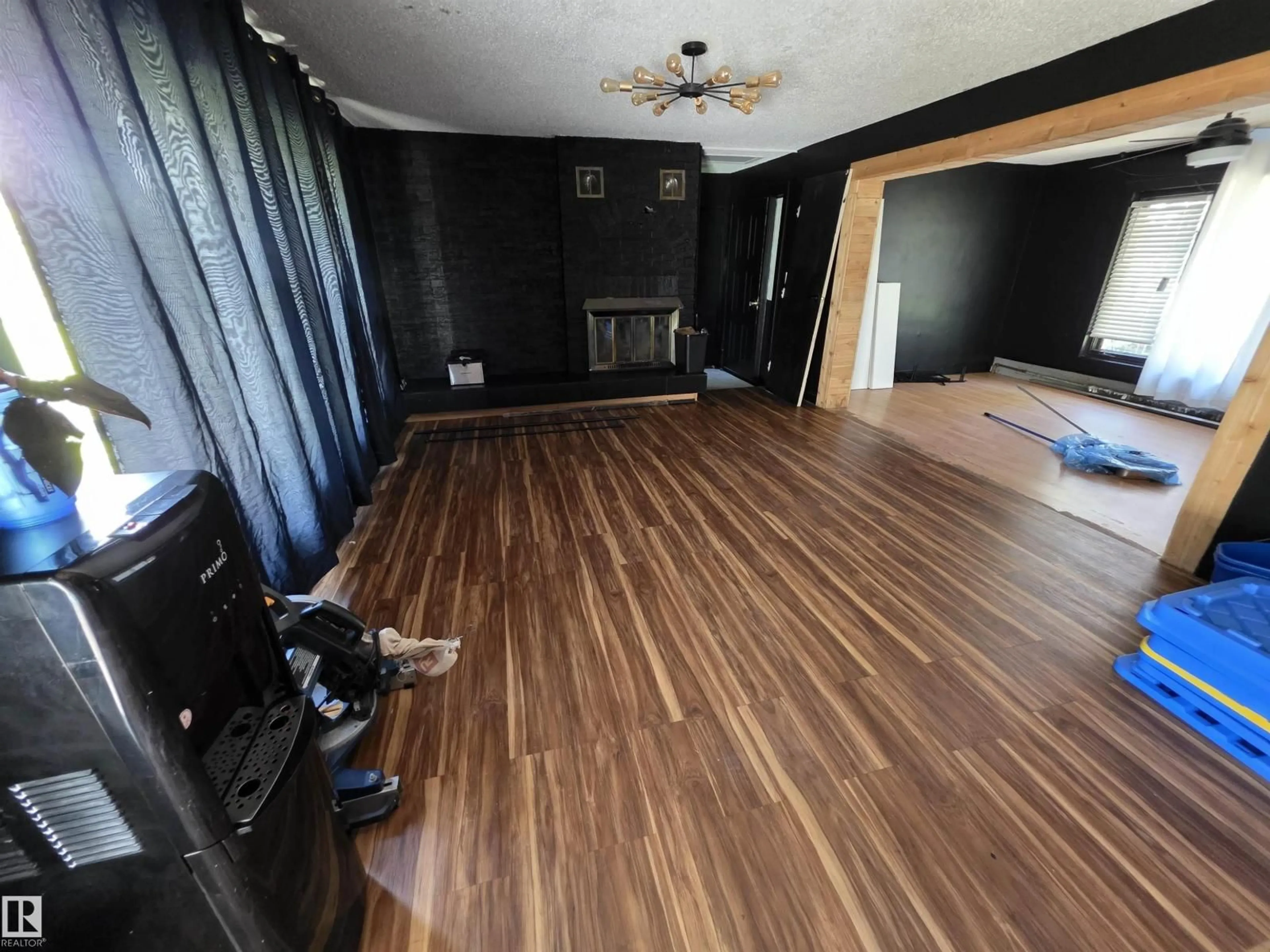 A pic of a room for 33 27317 TWP RD 522, Rural Parkland County Alberta T7X3S3