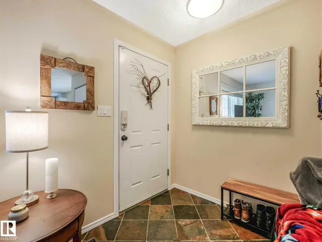 4031 38 STREET NW, Edmonton 3