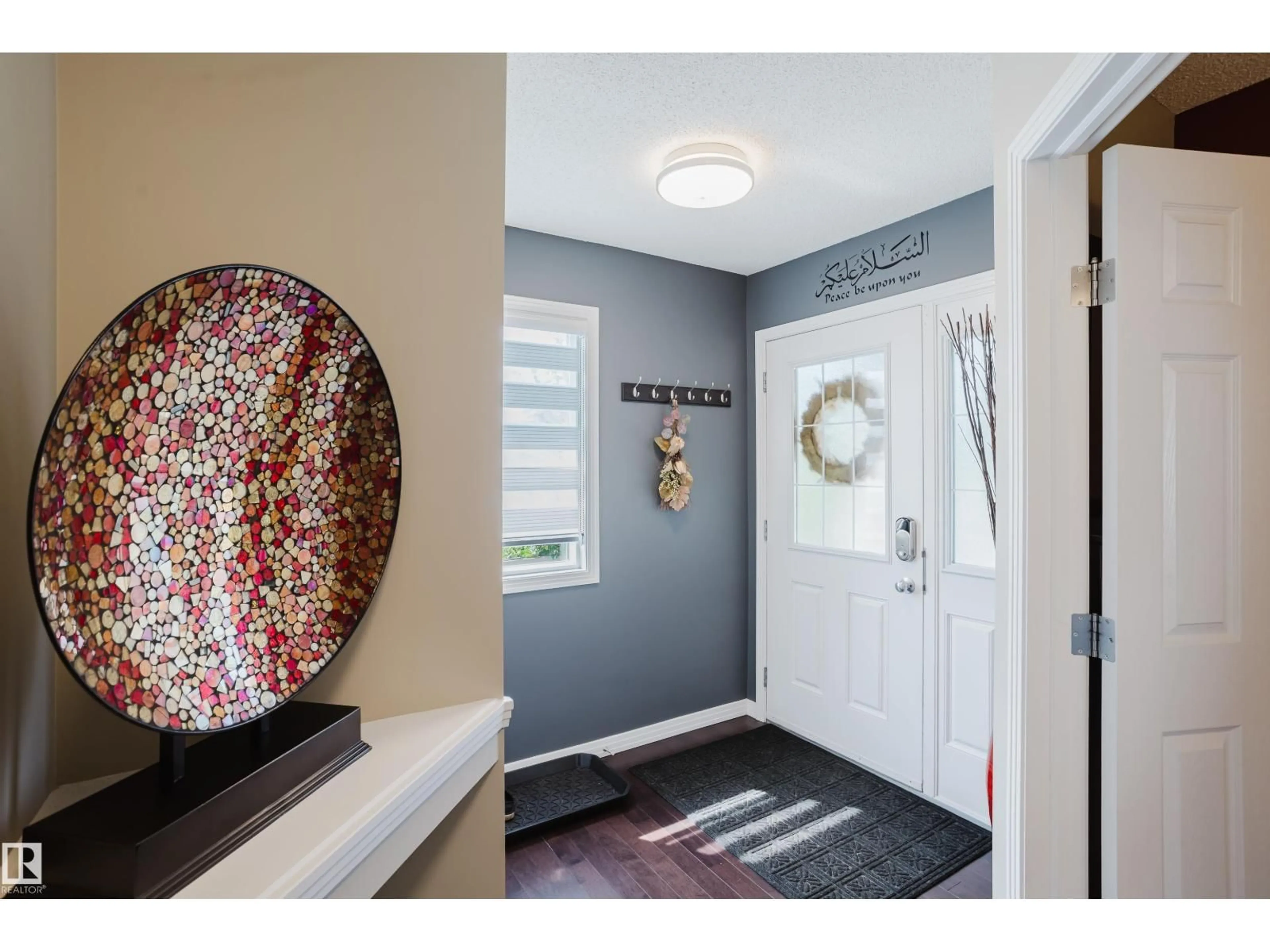 Indoor entryway for NW - 16345 134 ST, Edmonton Alberta T6V0G4