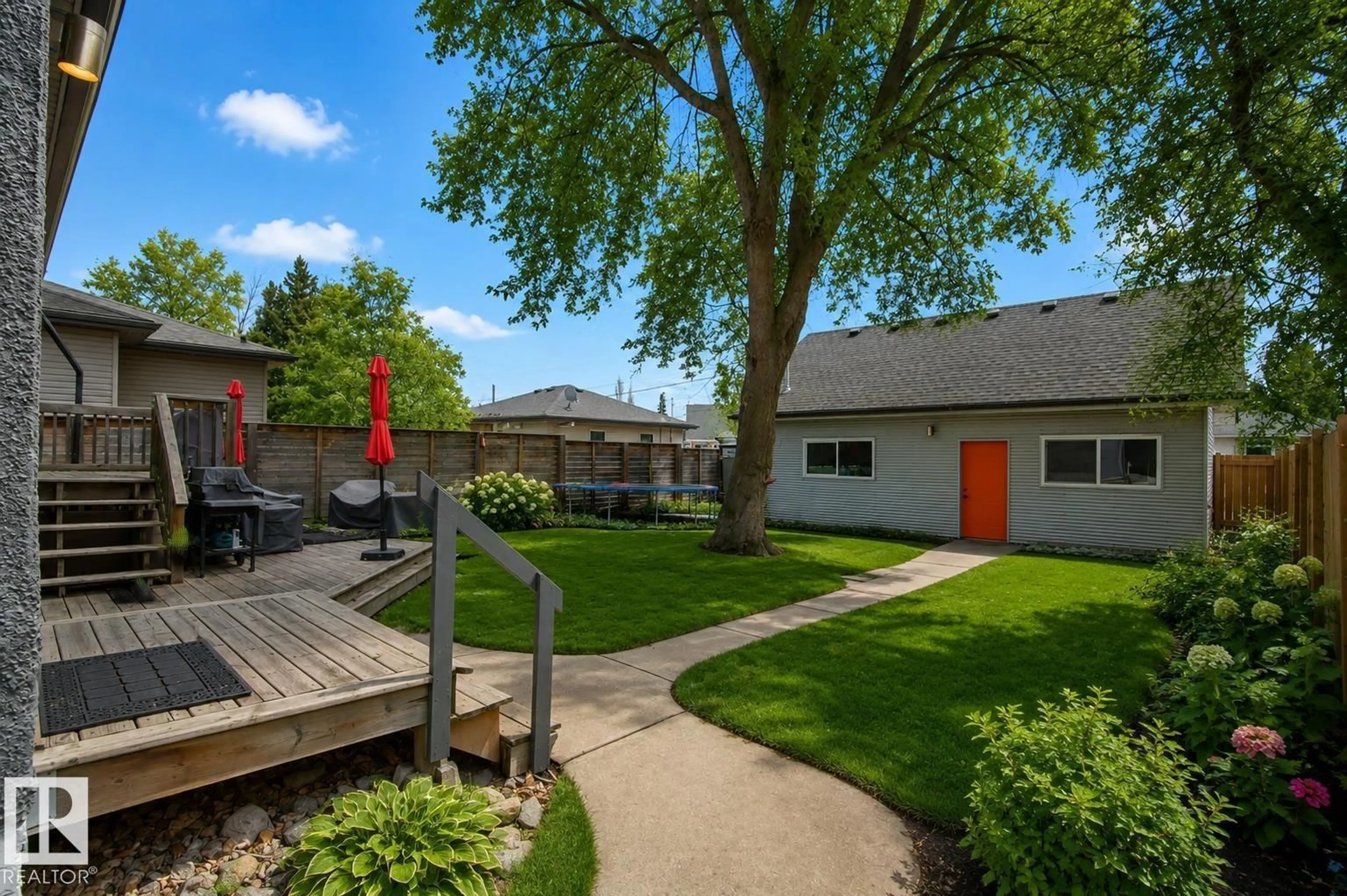 Patio, street for NW - 13519 110 A AV, Edmonton Alberta T5M2M8