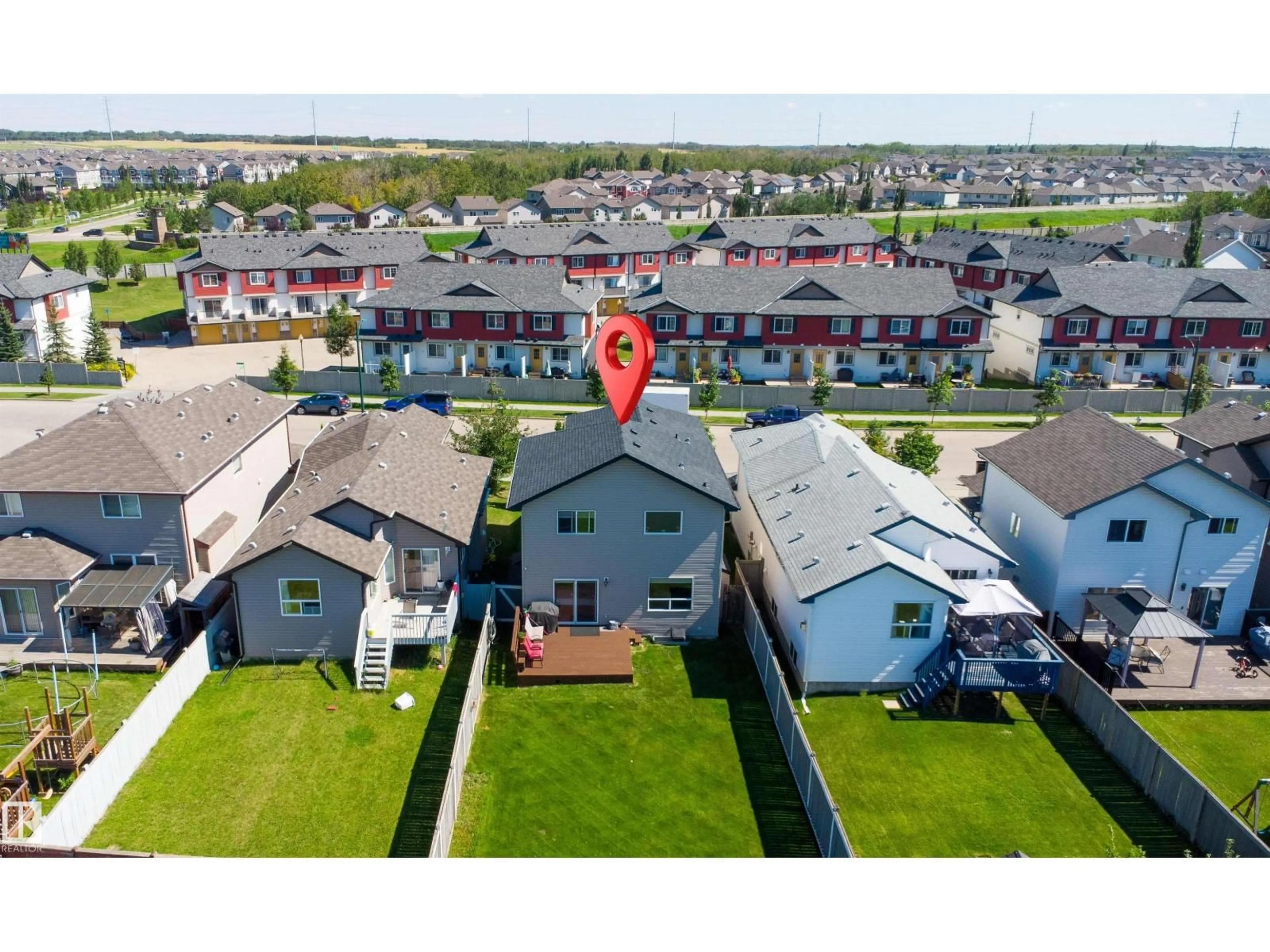 A pic from outside/outdoor area/front of a property/back of a property/a pic from drone, street for NW - 3760 12 ST, Edmonton Alberta T6T0E5