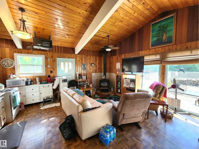60032 - 122 SCNDRY, Rural St. Paul County 3