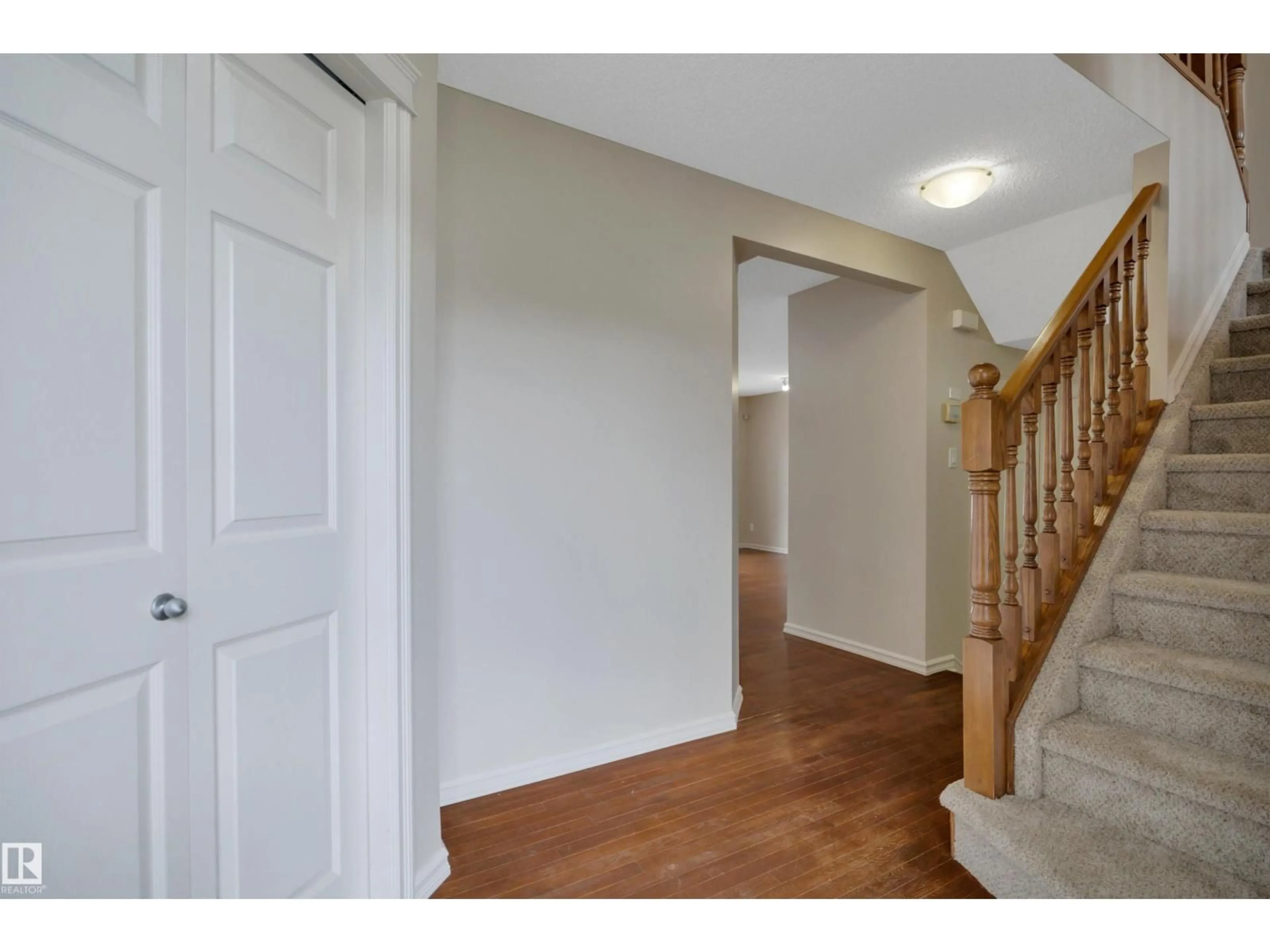 Indoor entryway for SW - 3080 SPENCE WD, Edmonton Alberta T6X0A5