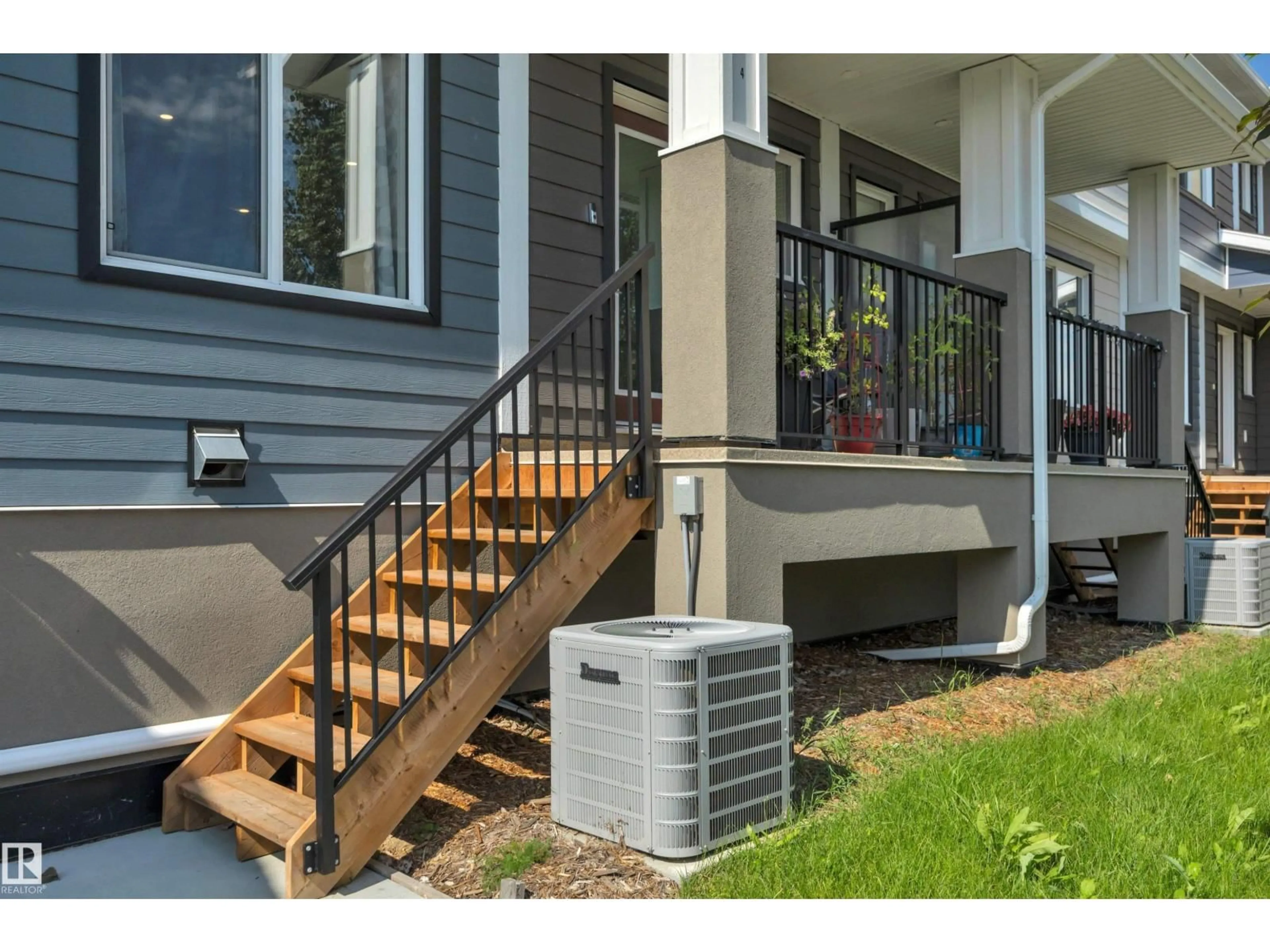 Unknown for #4 - 9250 156 AV NW, Edmonton Alberta T5Z0S4