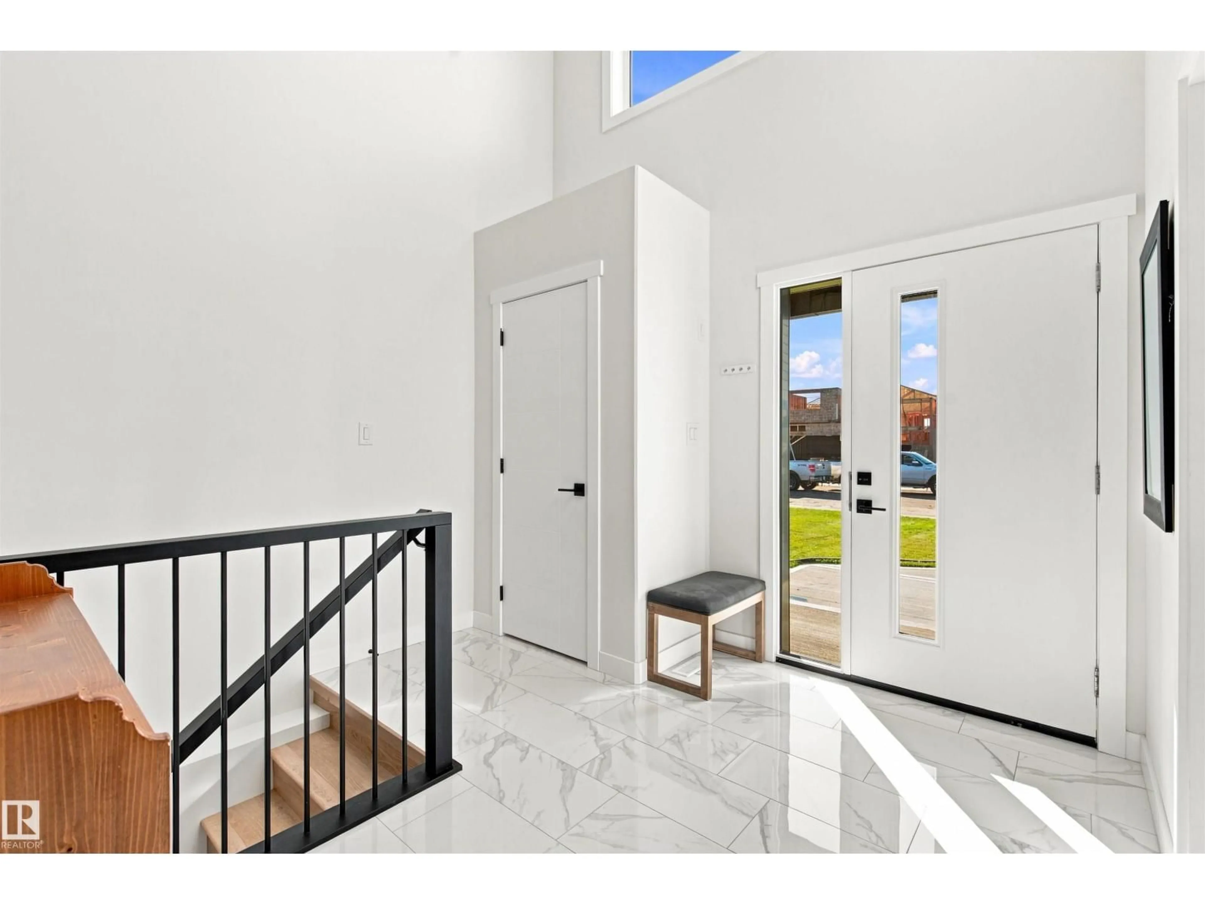 Indoor entryway for 328 FUNDY WY, Cold Lake Alberta T9M0M4