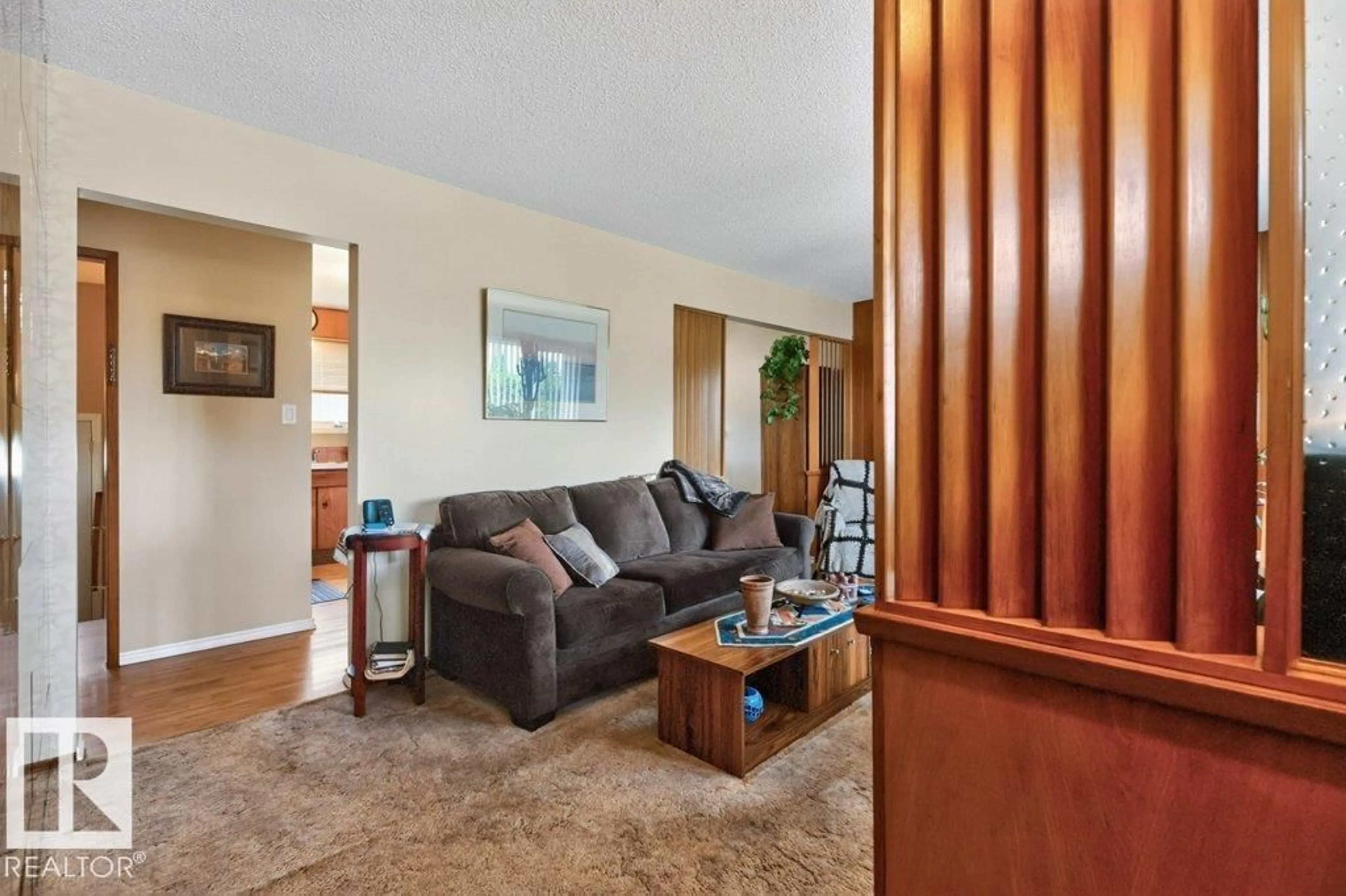 Living room with furniture, unknown for 13526 91 ST, Edmonton Alberta T5E3R1