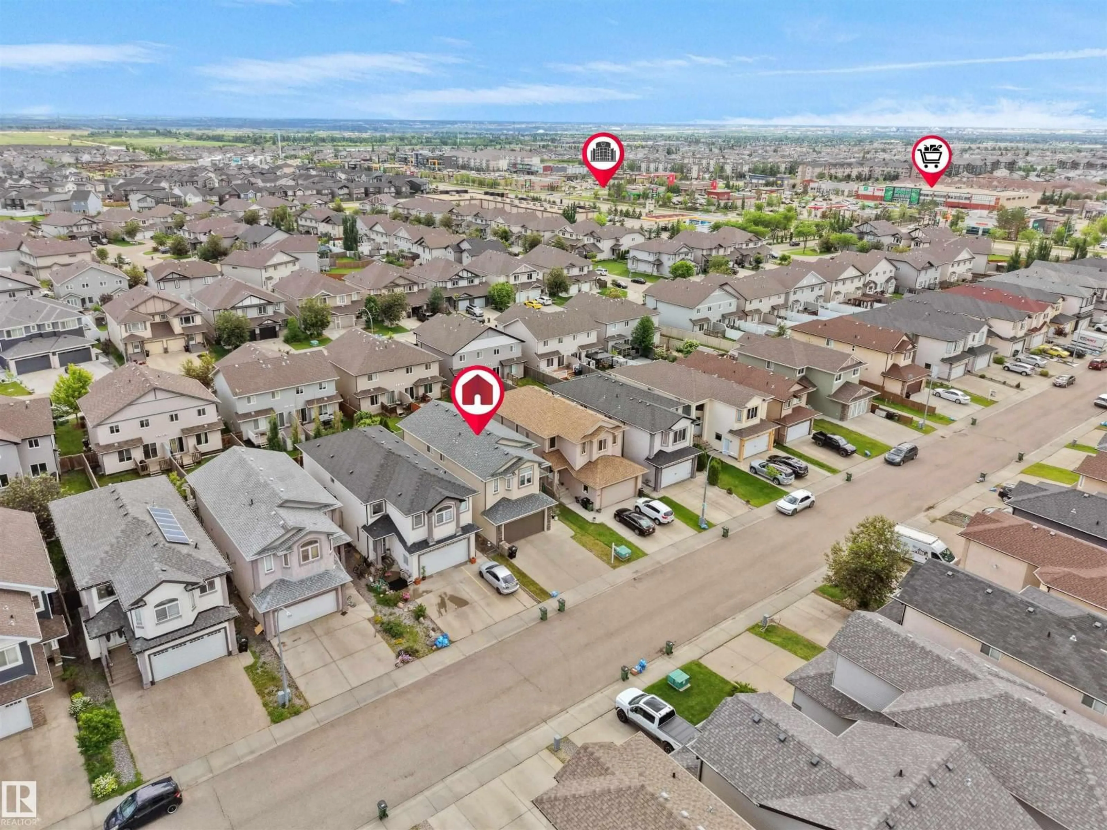 A pic from outside/outdoor area/front of a property/back of a property/a pic from drone, street for NW - 16903 54 ST, Edmonton Alberta T5Y0R2