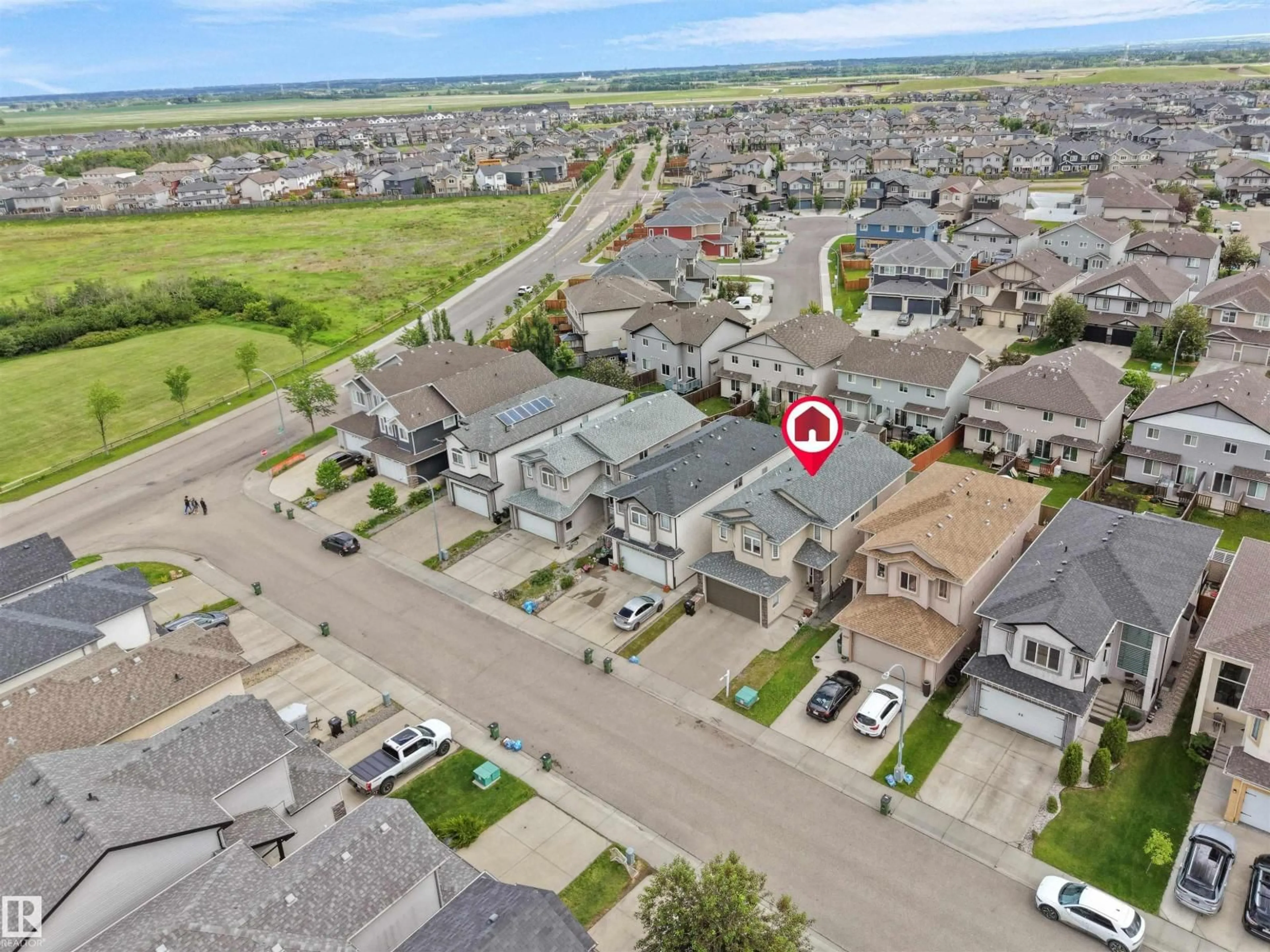 A pic from outside/outdoor area/front of a property/back of a property/a pic from drone, street for NW - 16903 54 ST, Edmonton Alberta T5Y0R2
