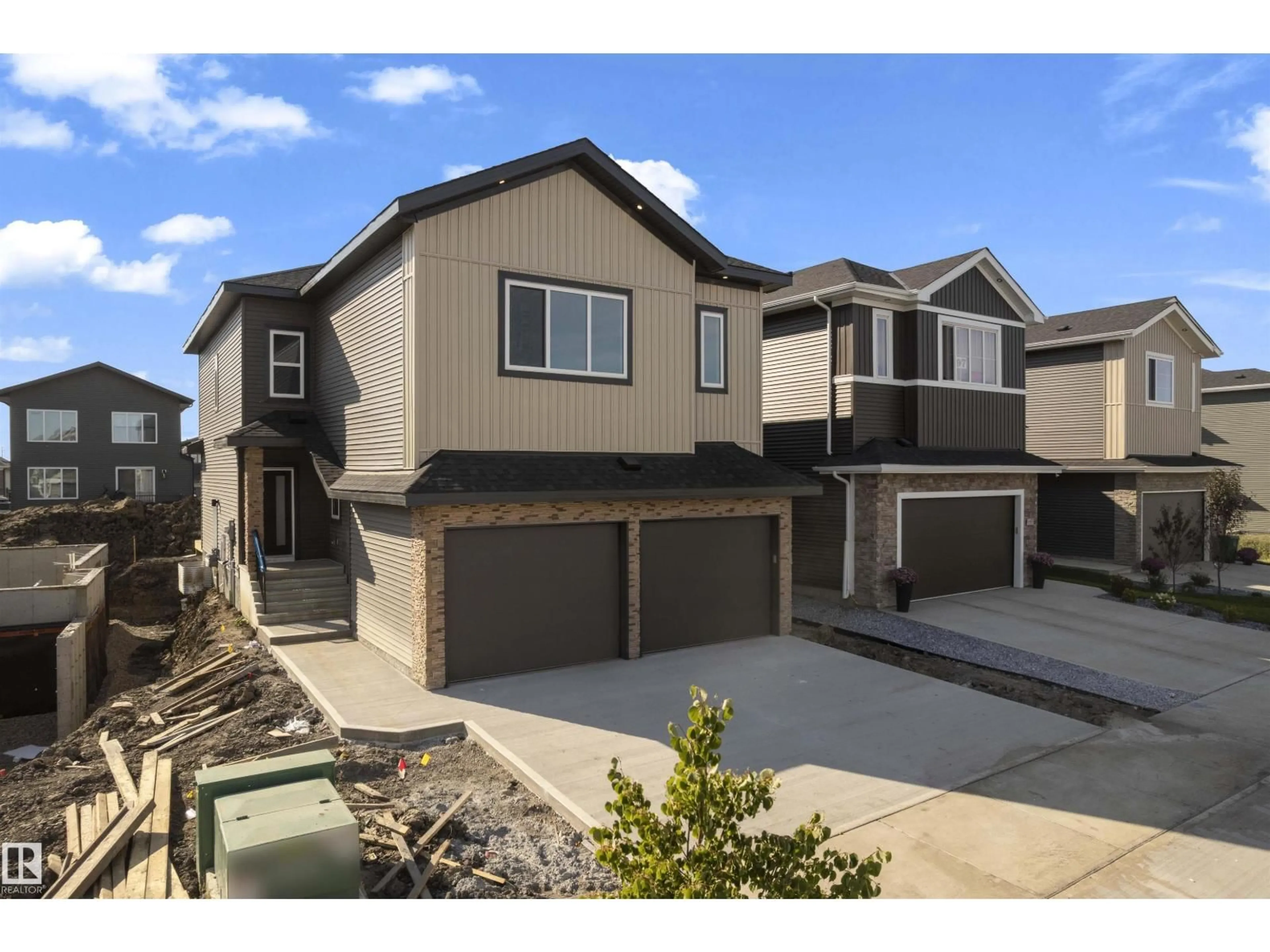 Home with vinyl exterior material, street for 99 ELDRIDGE PT, St. Albert Alberta T8N8C3