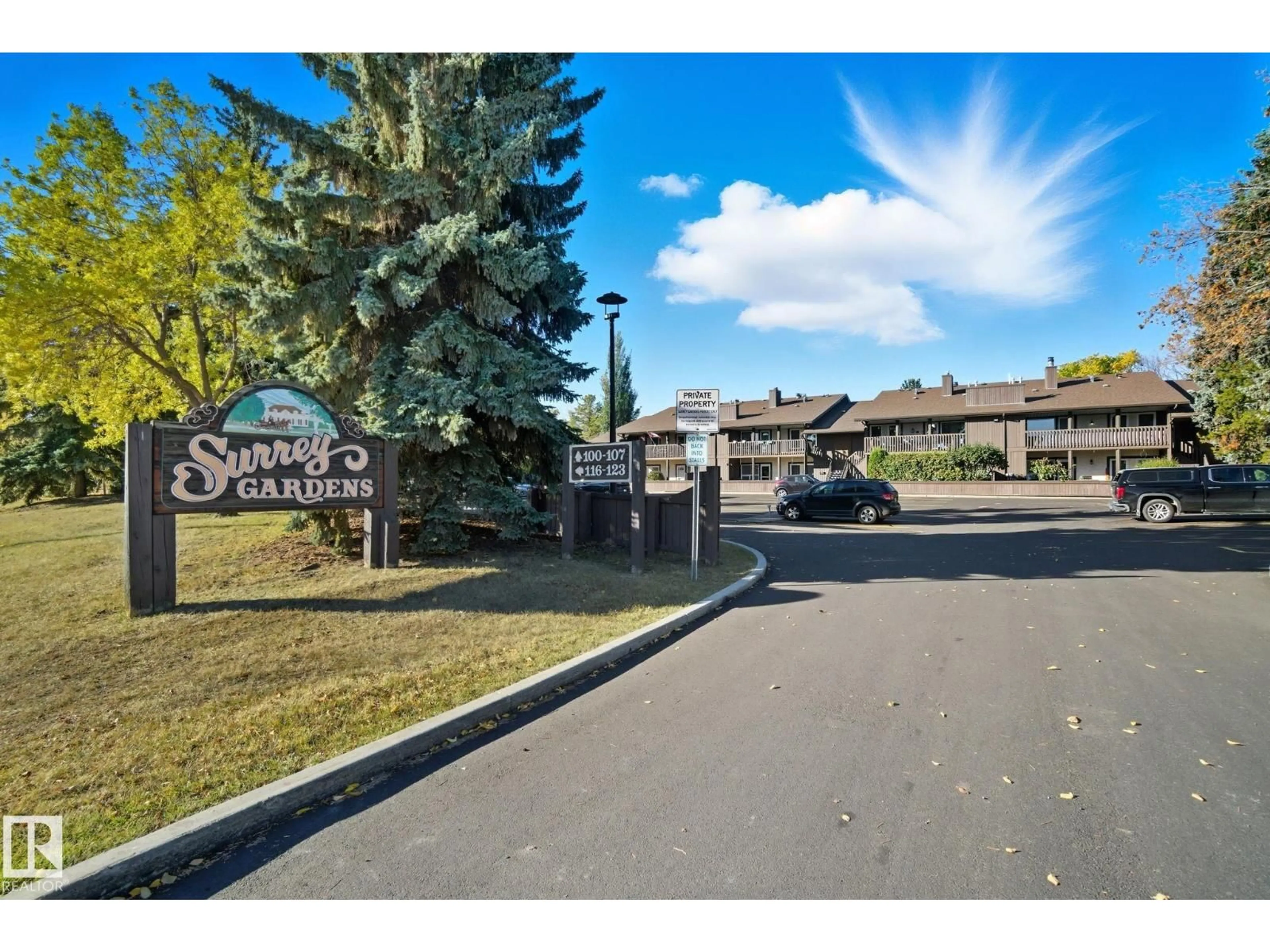 Unknown for 119 SURREY GARDENS GD, Edmonton Alberta T5T1Z3