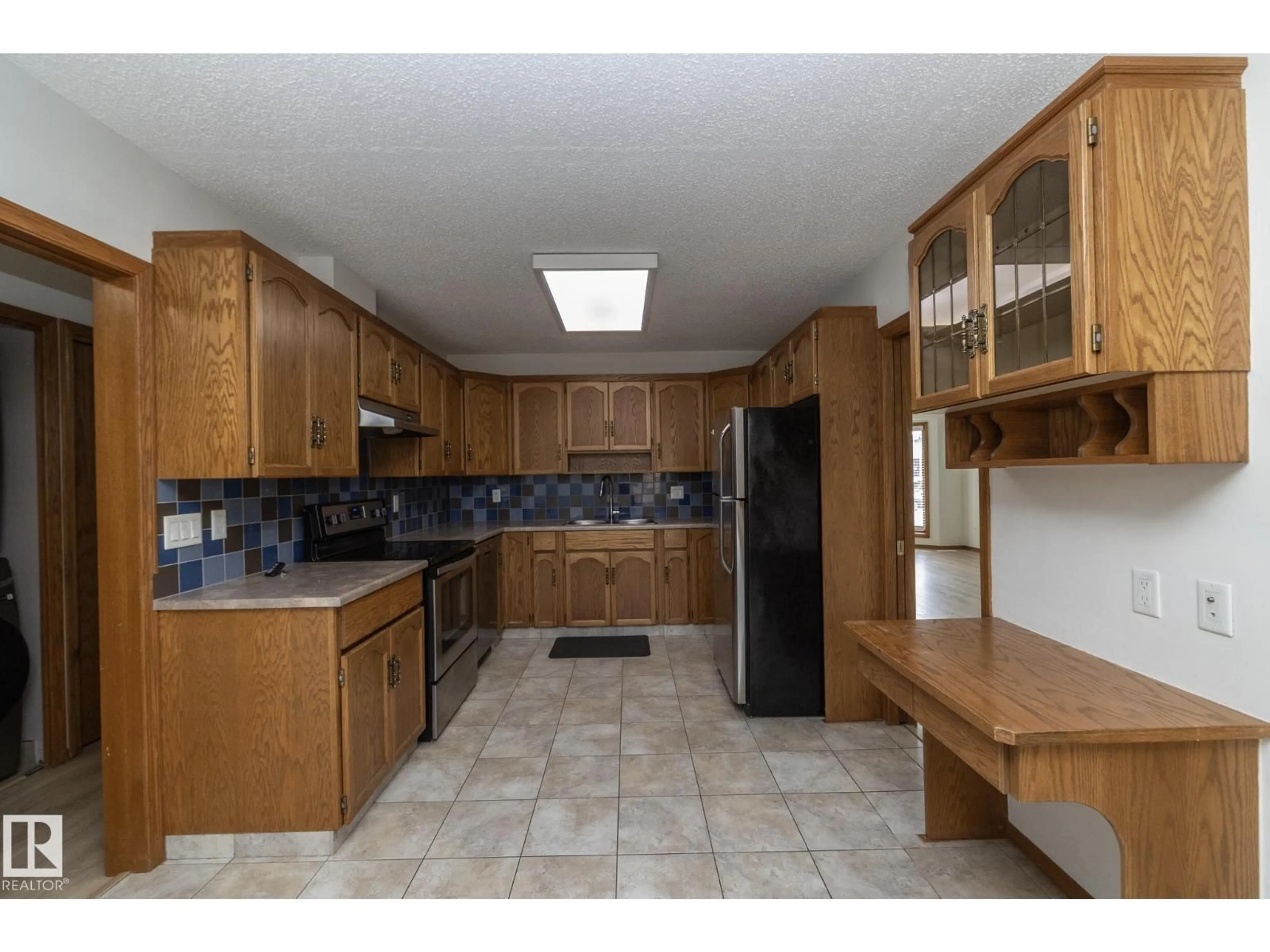 Standard kitchen, ceramic/tile floor for 11138 30 AV, Edmonton Alberta T6J3Y6