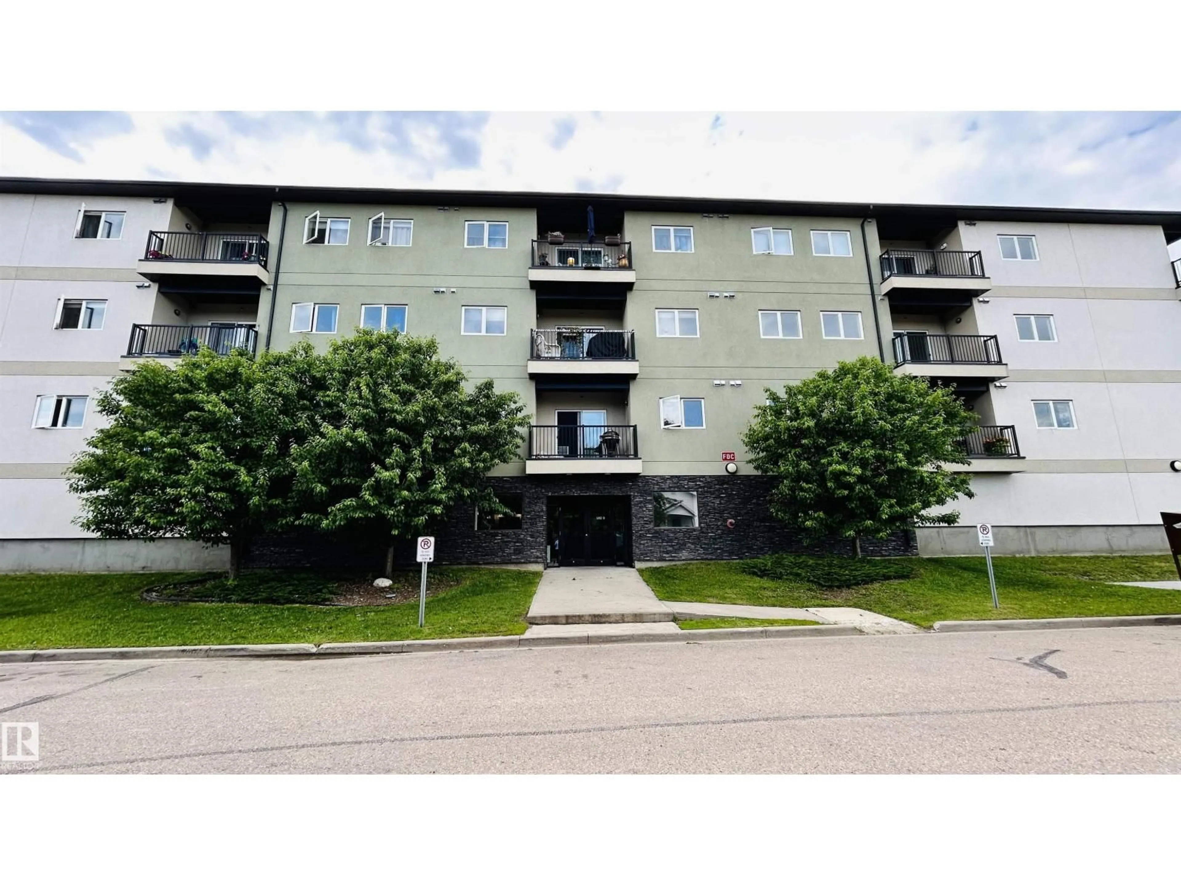A pic from outside/outdoor area/front of a property/back of a property/a pic from drone, building for 305 - 5302 51 ST, Bonnyville Town Alberta T9N2E3