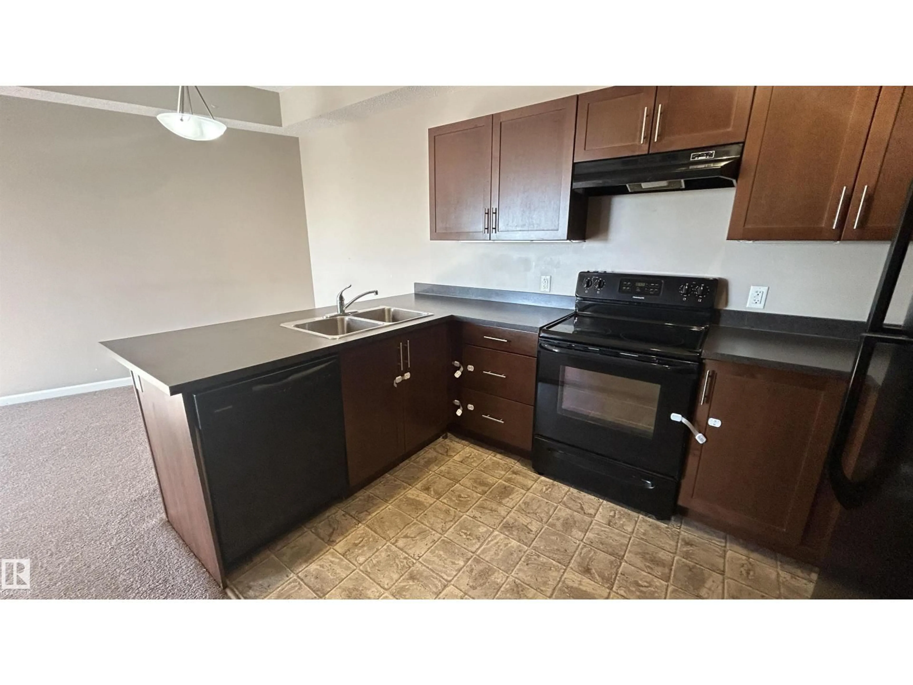 Standard kitchen, unknown for 305 - 5302 51 ST, Bonnyville Town Alberta T9N2E3