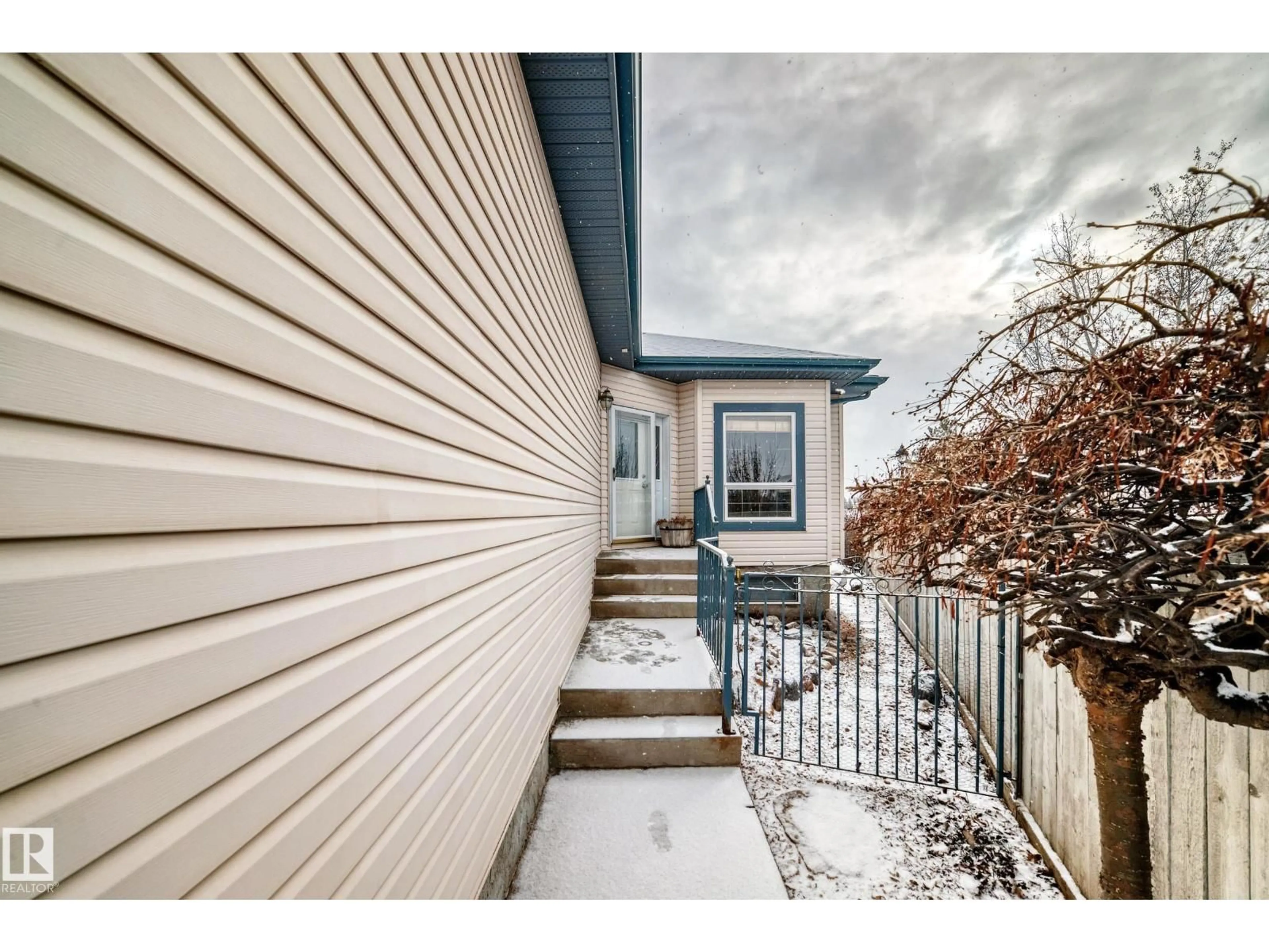 Unknown for 576 GLENWRIGHT CR, Edmonton Alberta T5P4E6