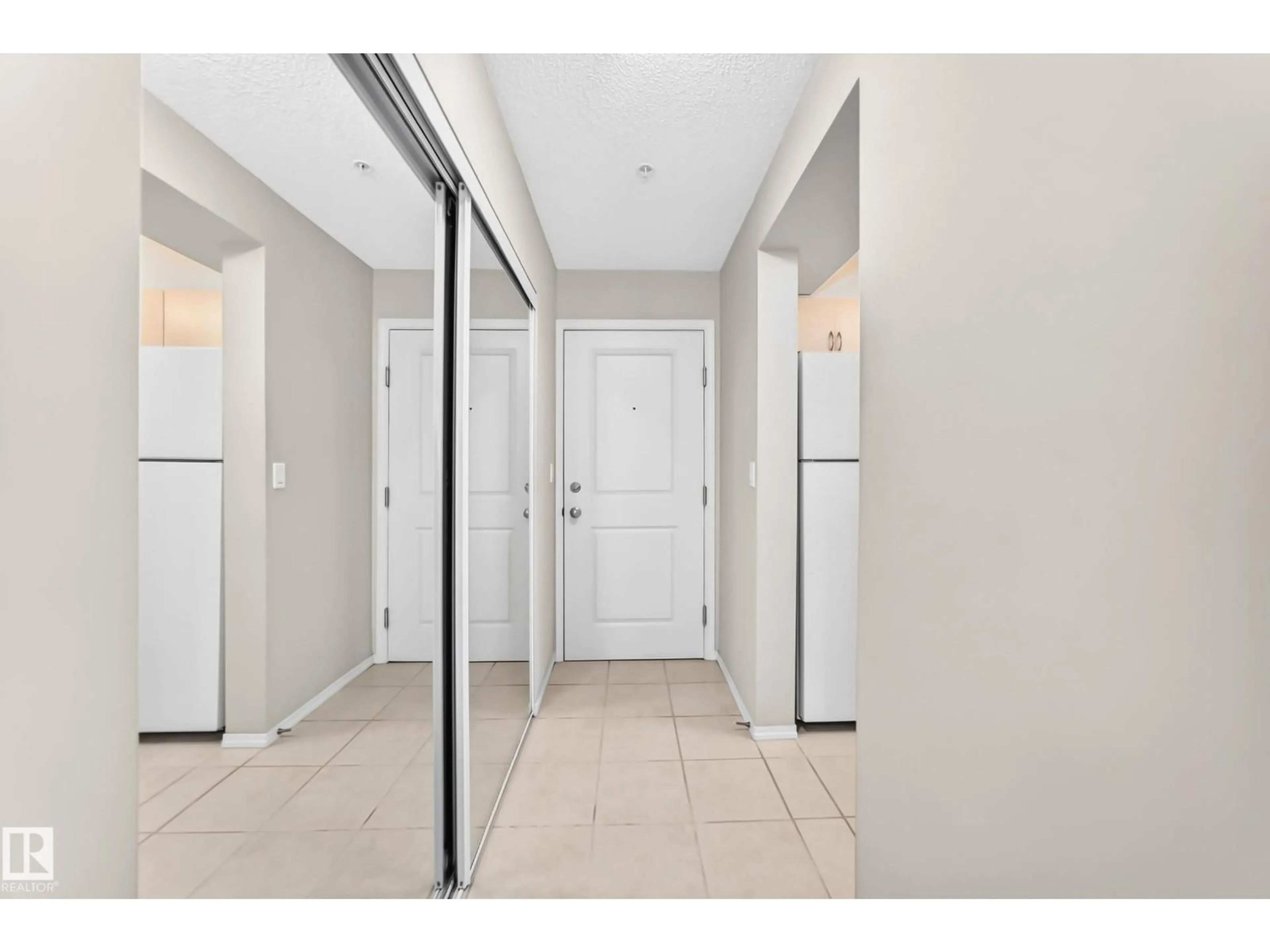 Indoor entryway for #216 - 17003 67 AV, Edmonton Alberta T5T6Y5